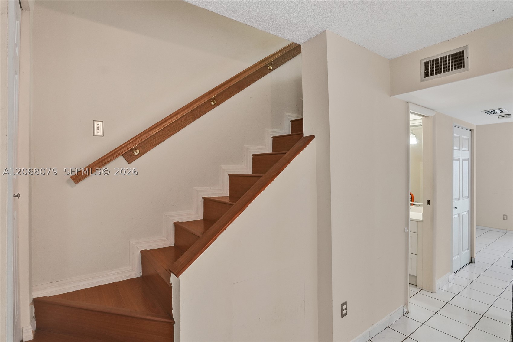 5555 Ludlam Rd #46, South Miami FL 33155