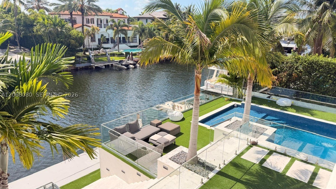 6819 Sunrise Pl, Coral Gables FL 33133