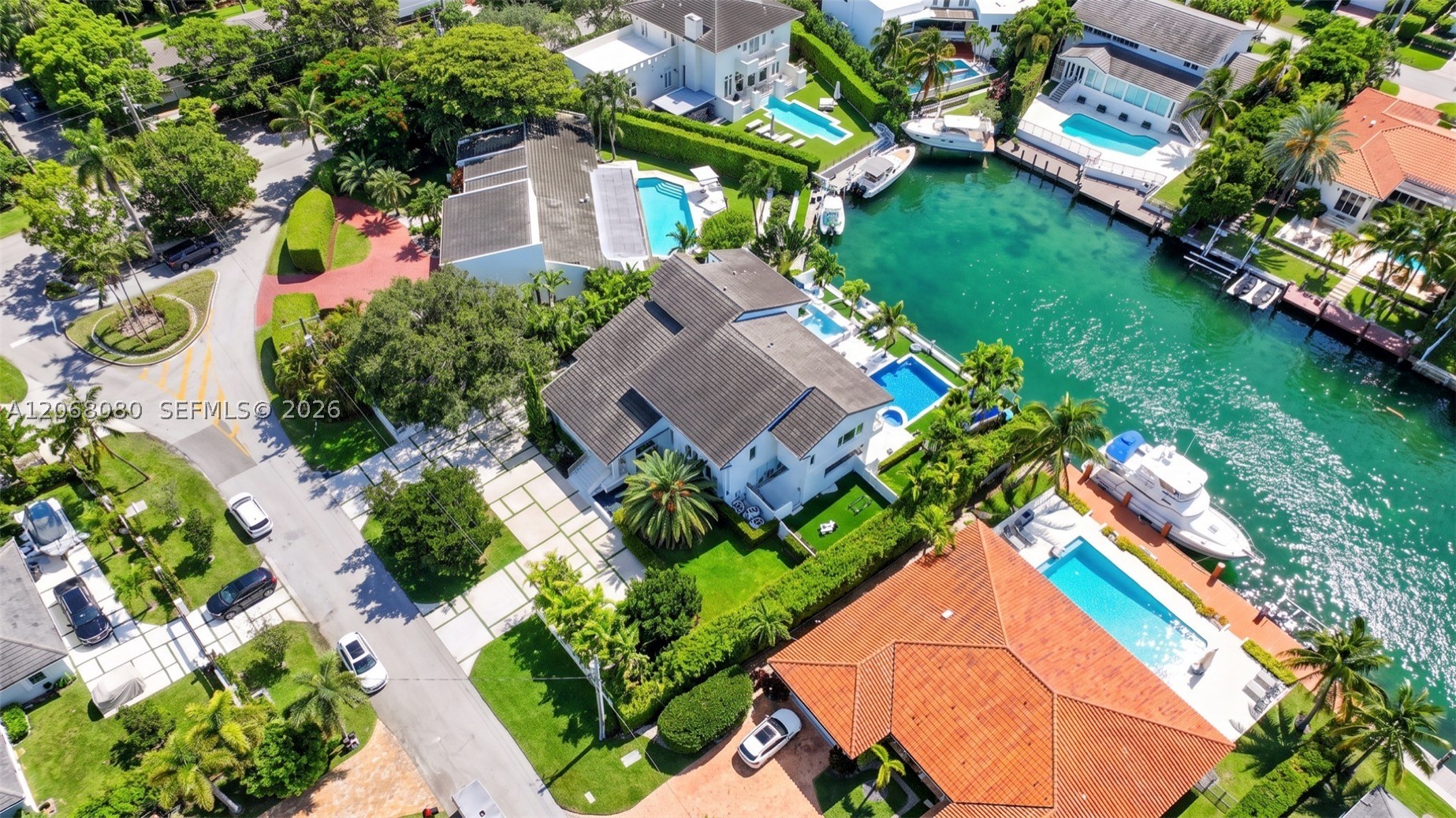 6819 Sunrise Pl, Coral Gables FL 33133