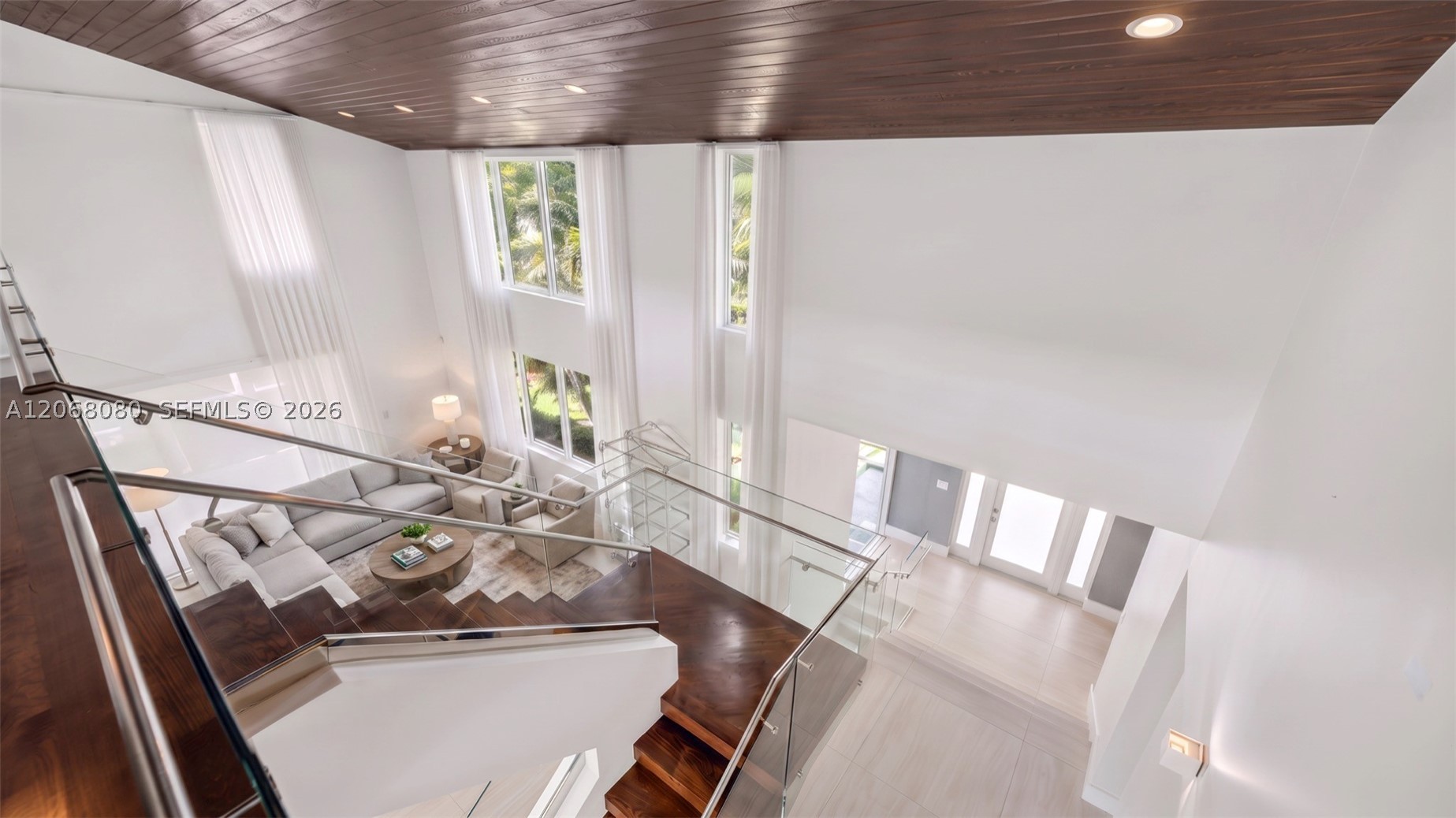6819 Sunrise Pl, Coral Gables FL 33133