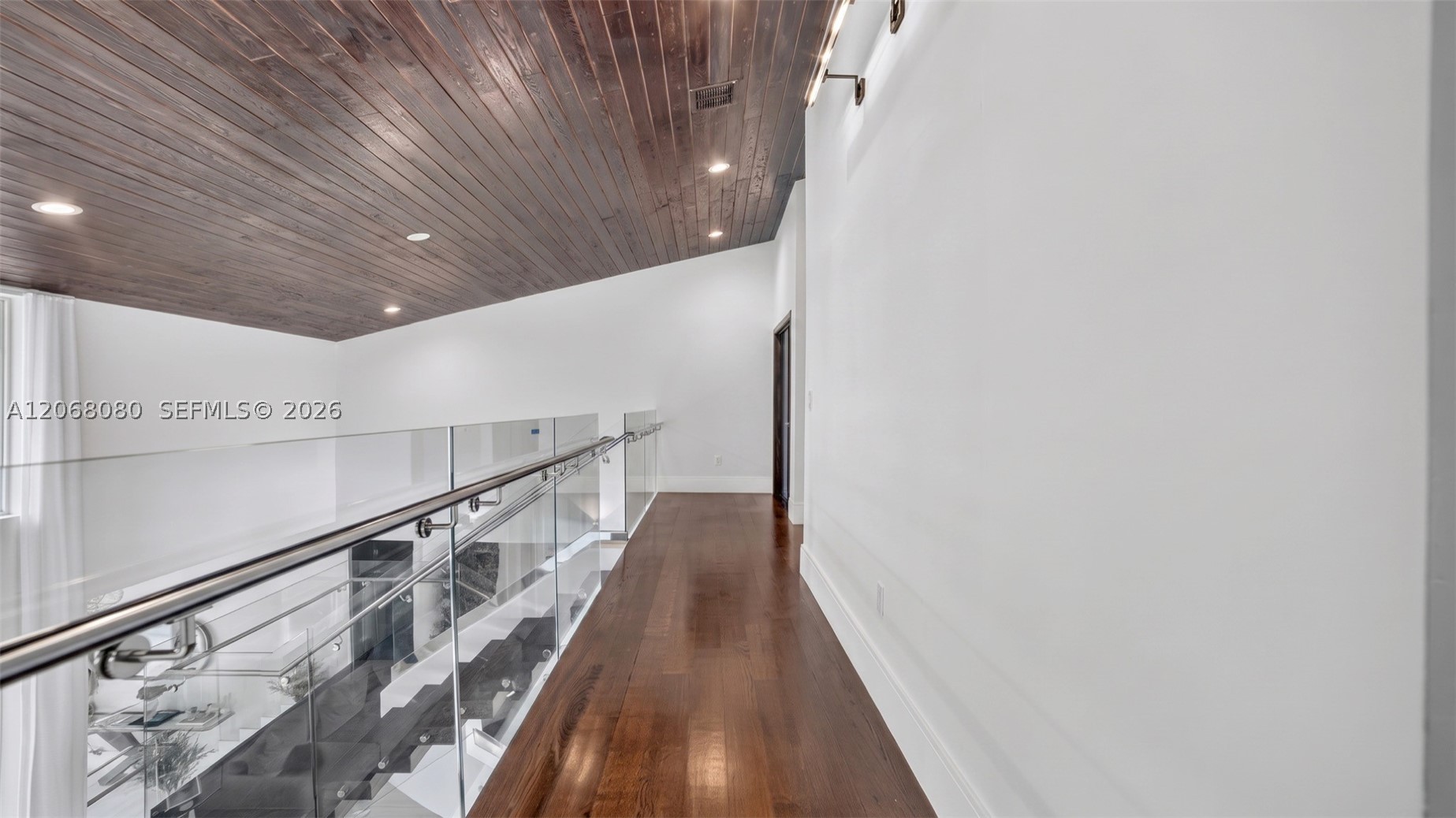 6819 Sunrise Pl, Coral Gables FL 33133