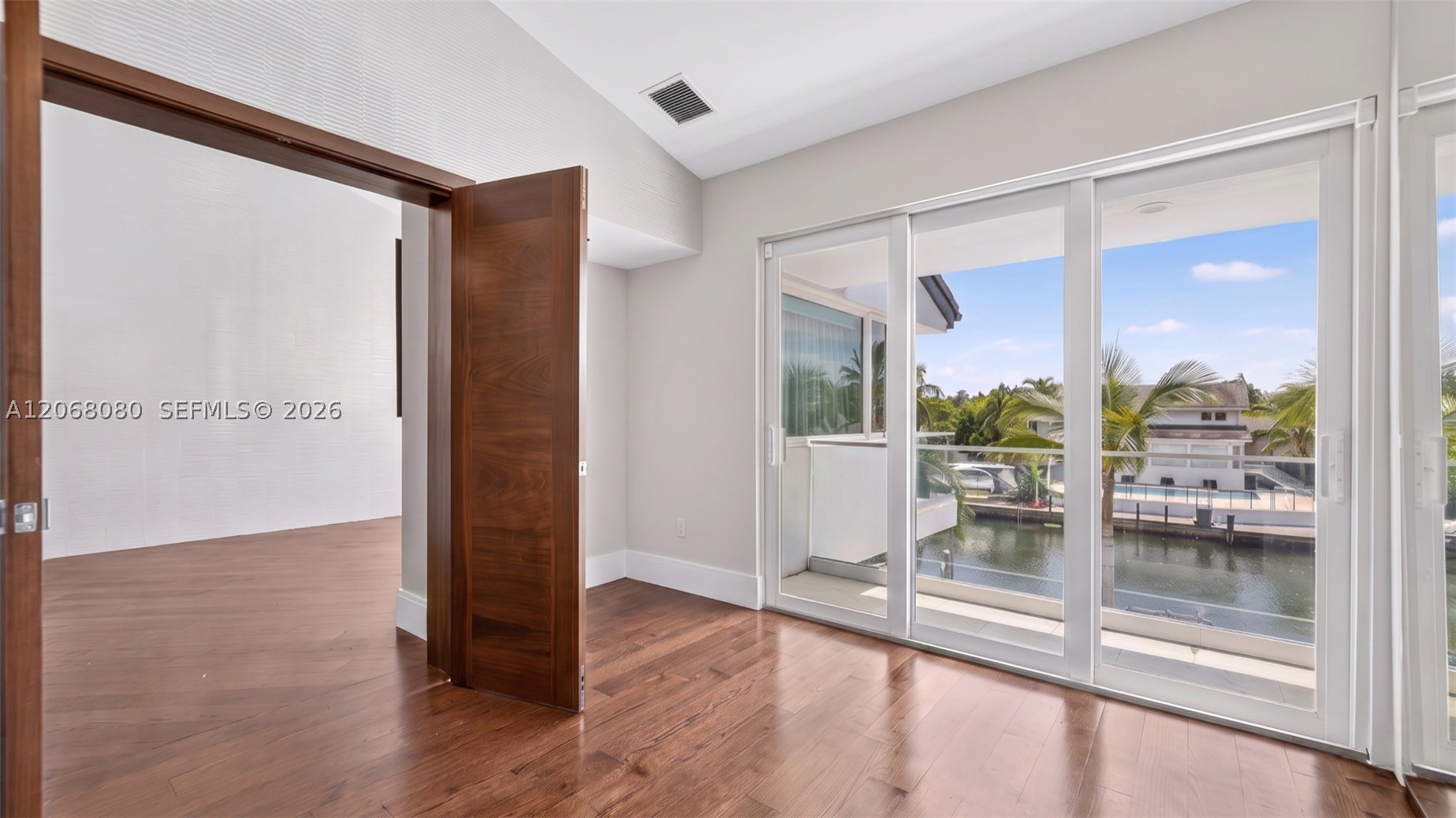 6819 Sunrise Pl, Coral Gables FL 33133