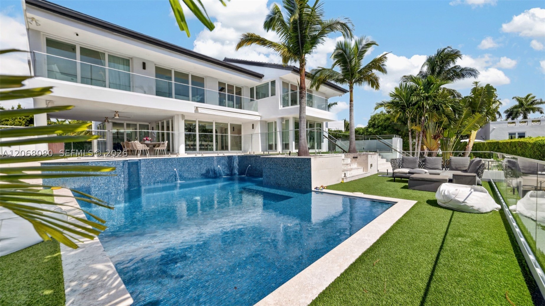 6819 Sunrise Pl, Coral Gables FL 33133