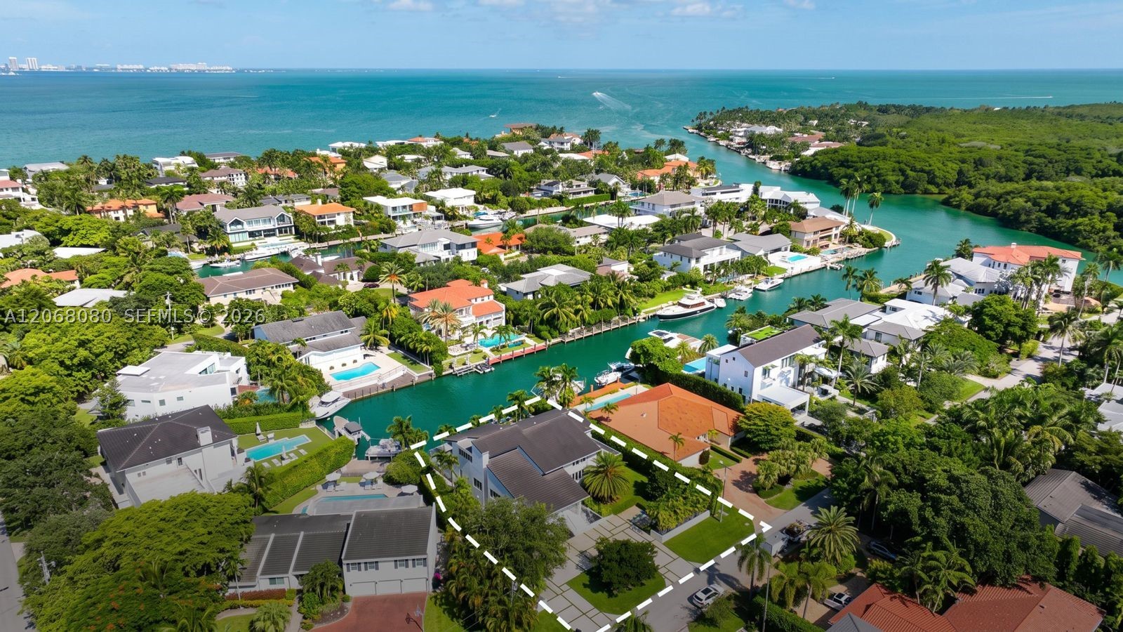 6819 Sunrise Pl, Coral Gables FL 33133