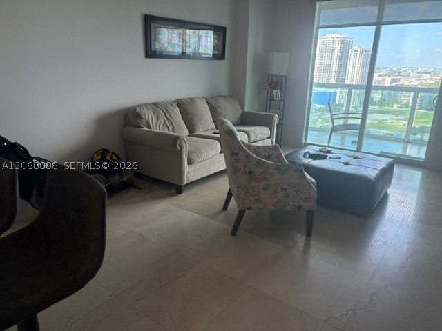 1800 N Bayshore Dr #2708, Miami FL 33132