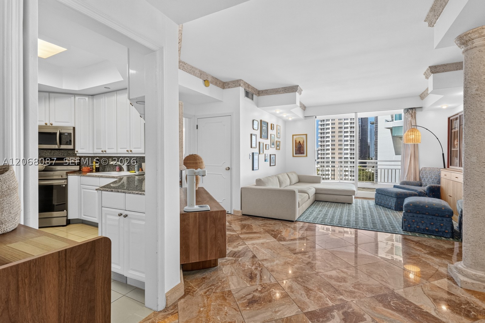 888 Brickell Key Dr #1600, Miami FL 33131