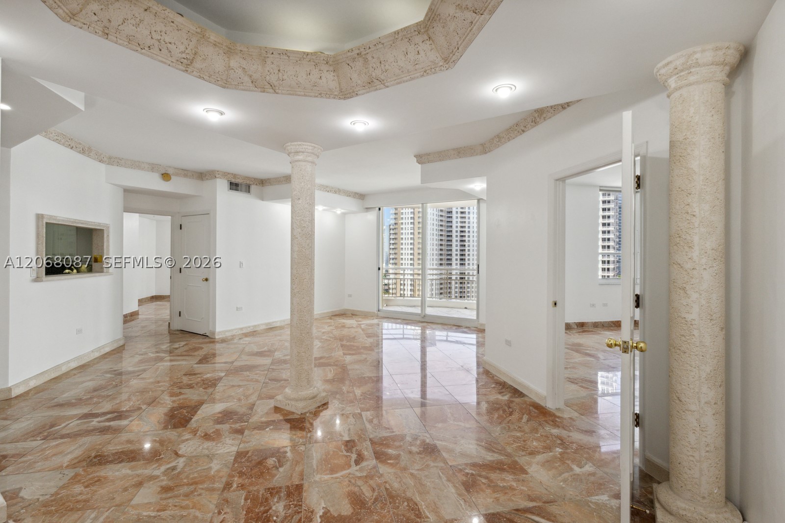 888 Brickell Key Dr #1600, Miami FL 33131