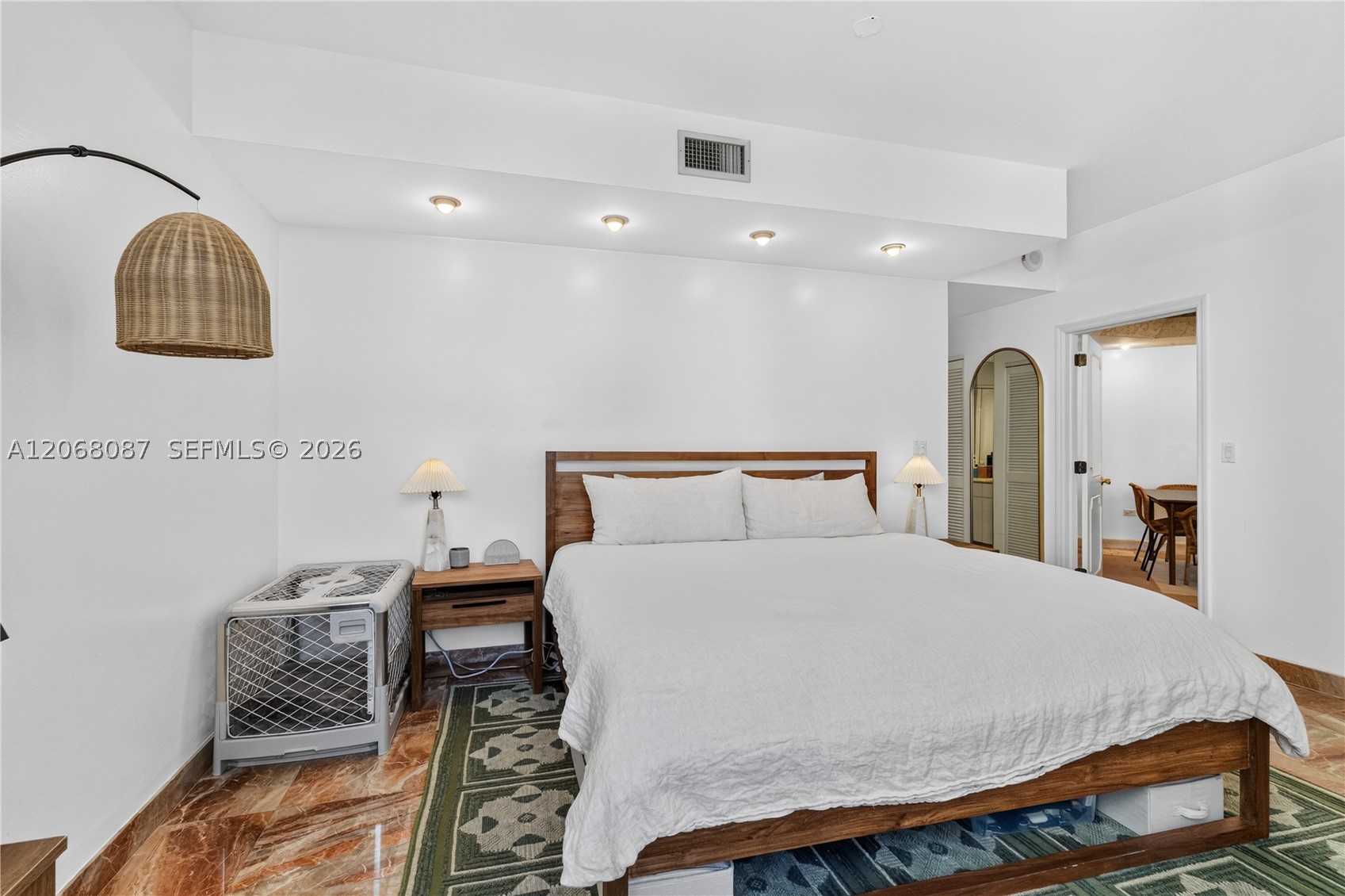 888 Brickell Key Dr #1600, Miami FL 33131