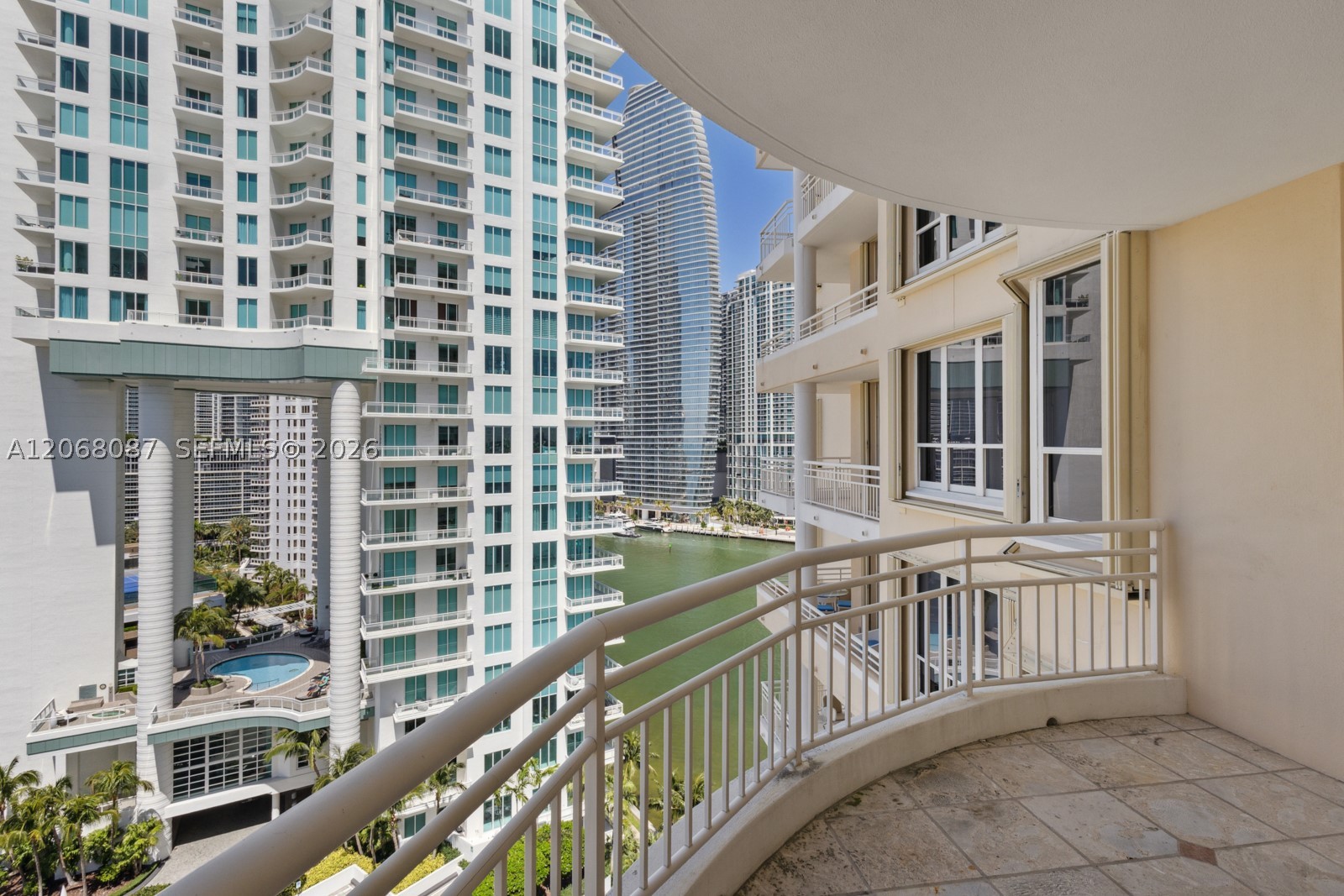 888 Brickell Key Dr #1600, Miami FL 33131