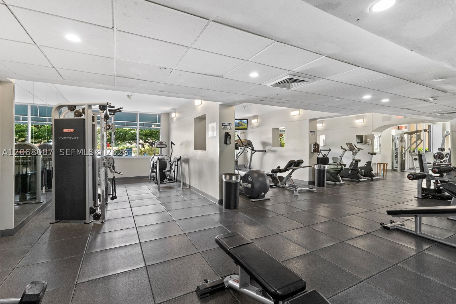 888 Brickell Key Dr #1600, Miami FL 33131