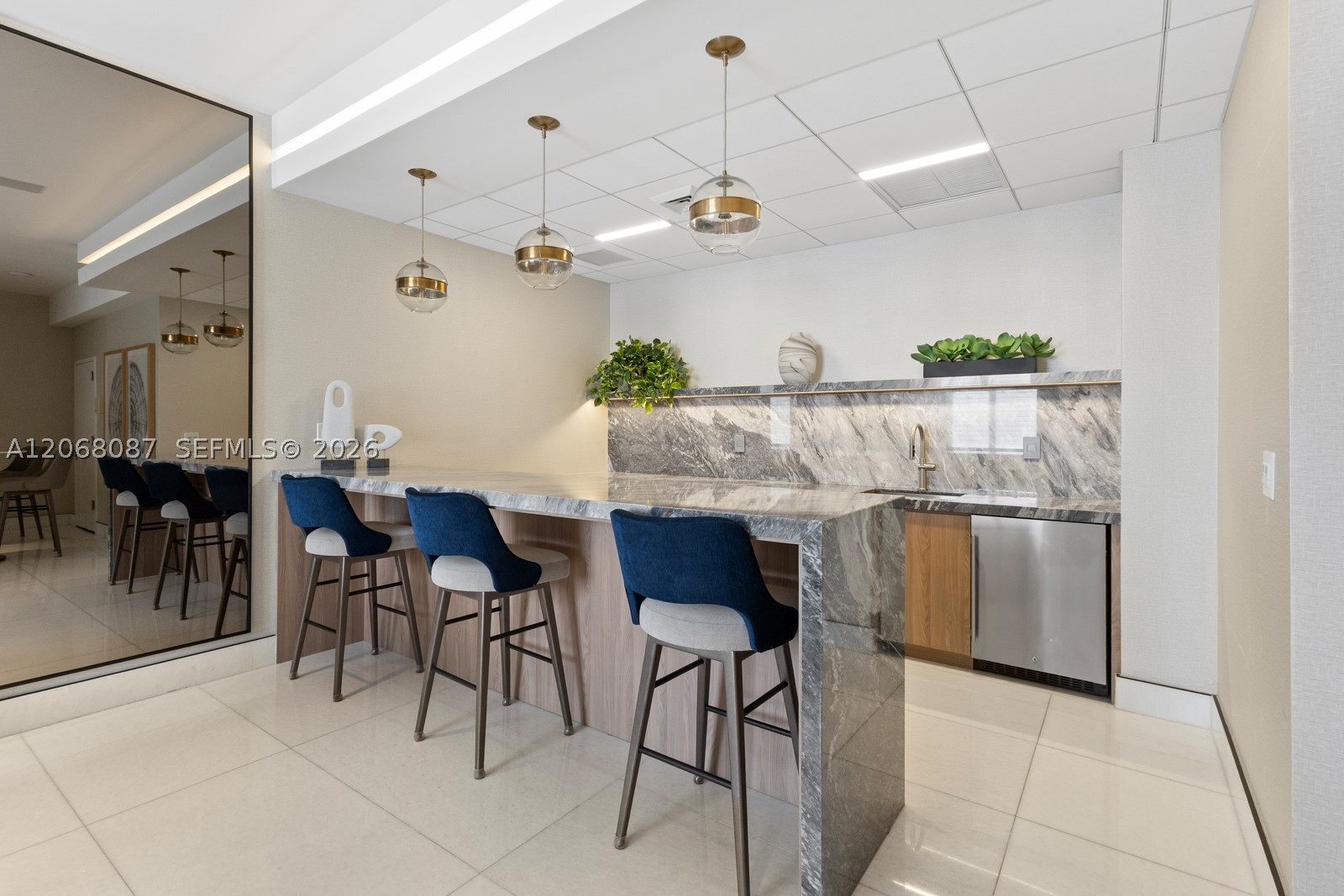 888 Brickell Key Dr #1600, Miami FL 33131