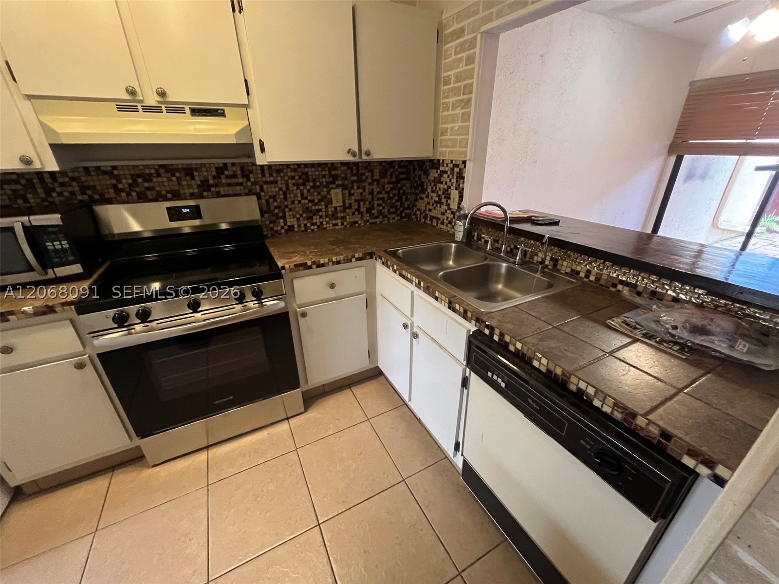 463 SE 14th St #463, Dania Beach FL 33004