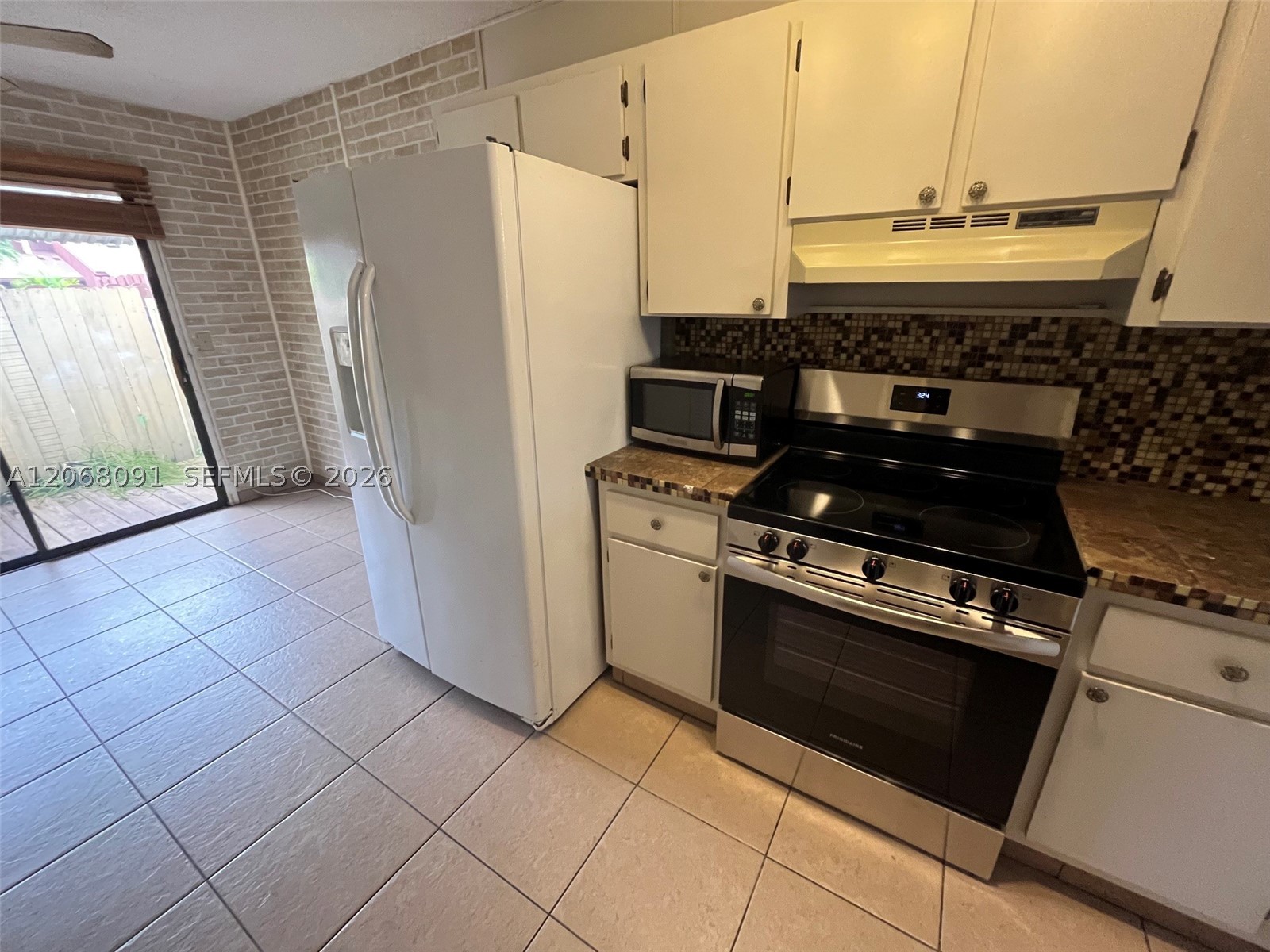 463 SE 14th St #463, Dania Beach FL 33004