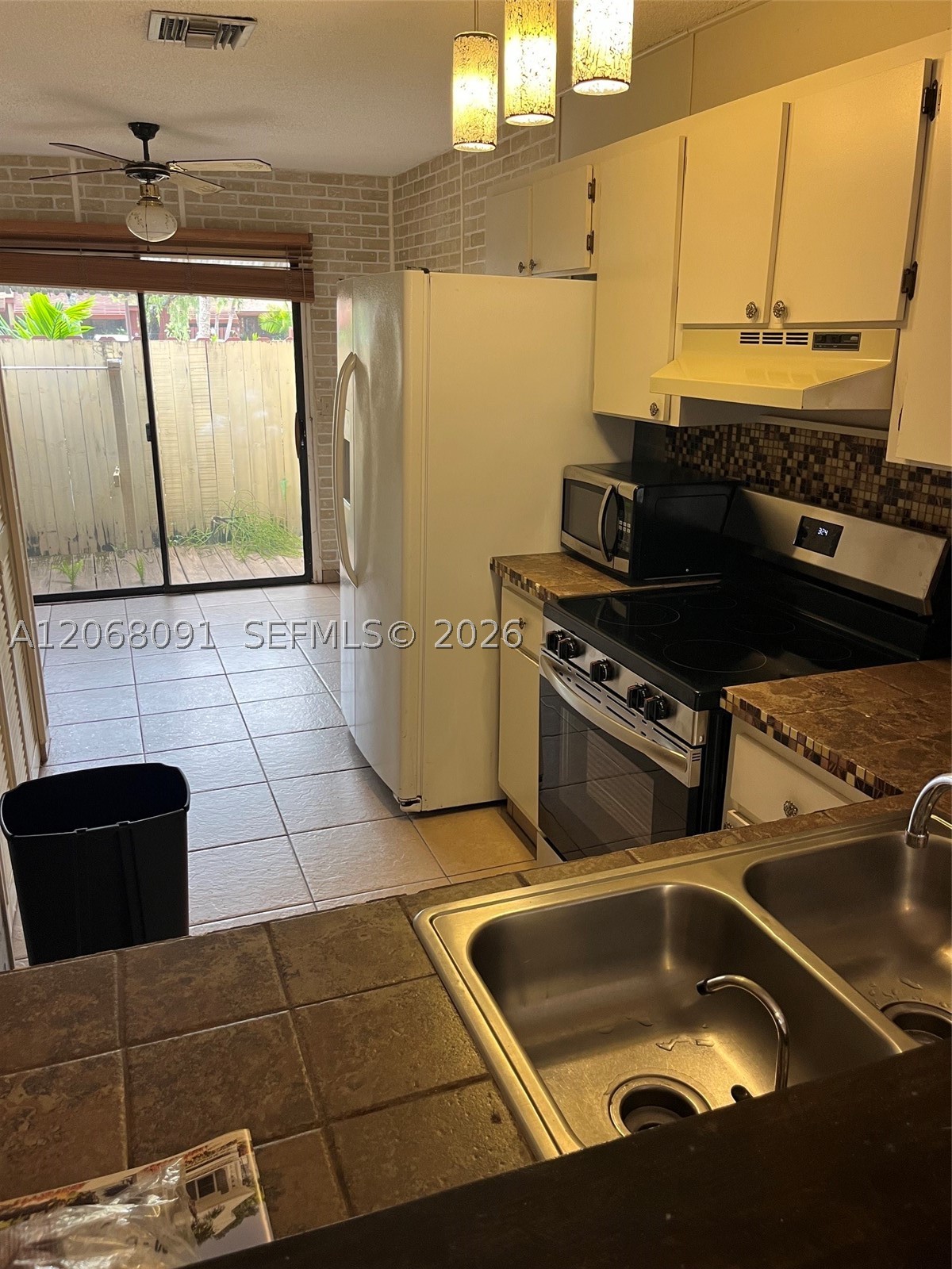 463 SE 14th St #463, Dania Beach FL 33004