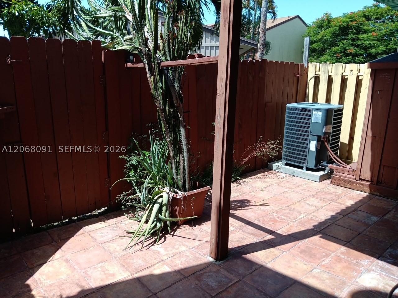 463 SE 14th St #463, Dania Beach FL 33004