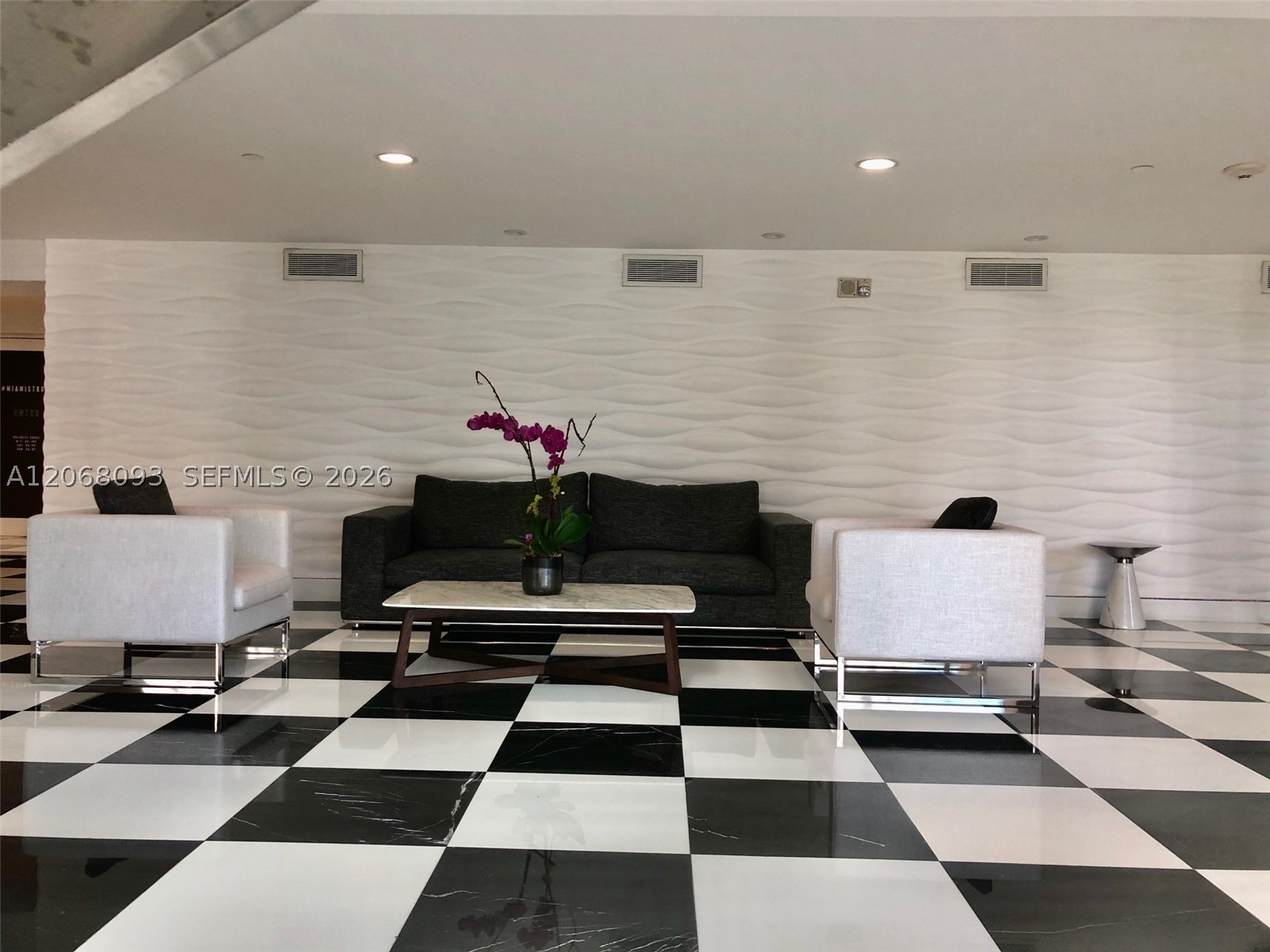 1800 N Bayshore Dr #1905, Miami FL 33132