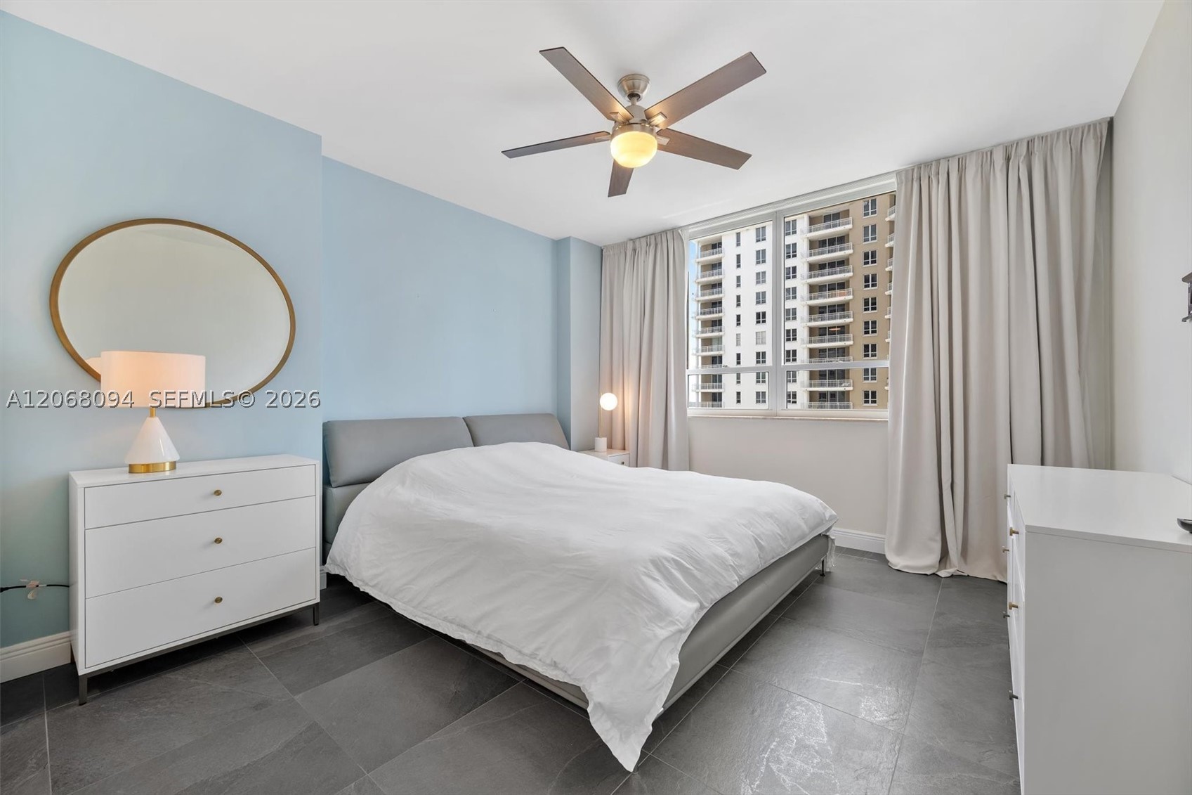 801 Brickell Key Blvd #1805, Miami FL 33131