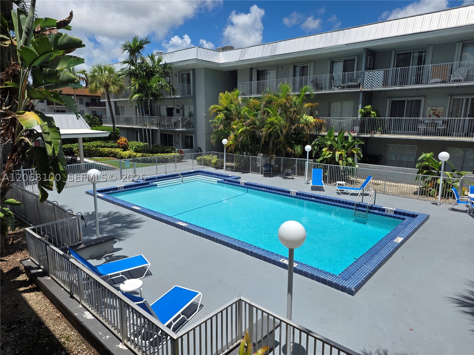 7401 SW 82nd St #201S, Miami FL 33143