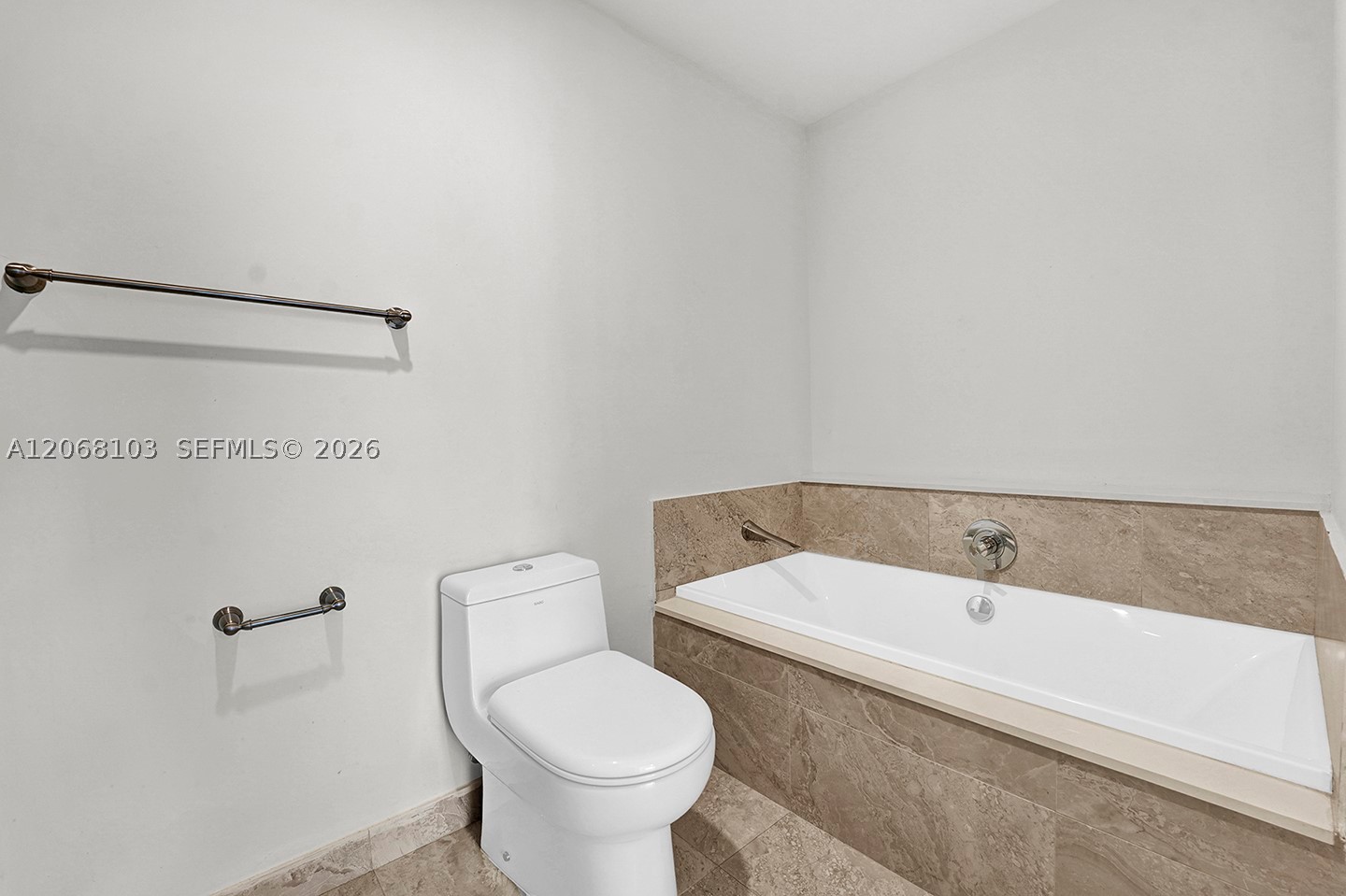 488 NE 18th St #3105, Miami FL 33132