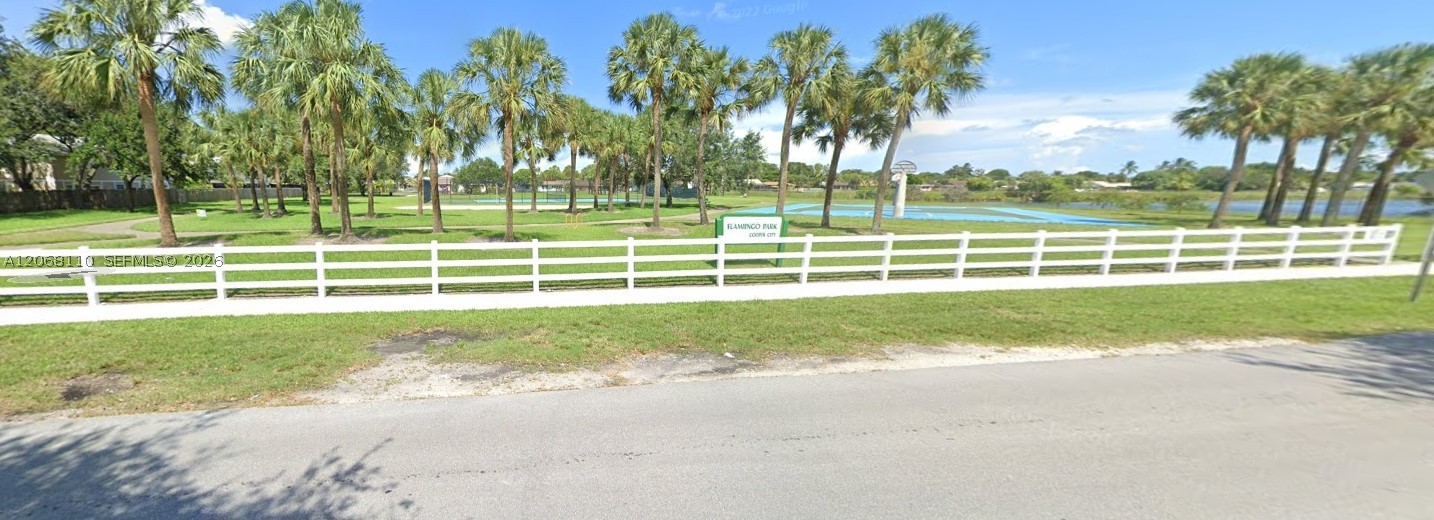 12164 SW 52nd Pl, Cooper City FL 33330