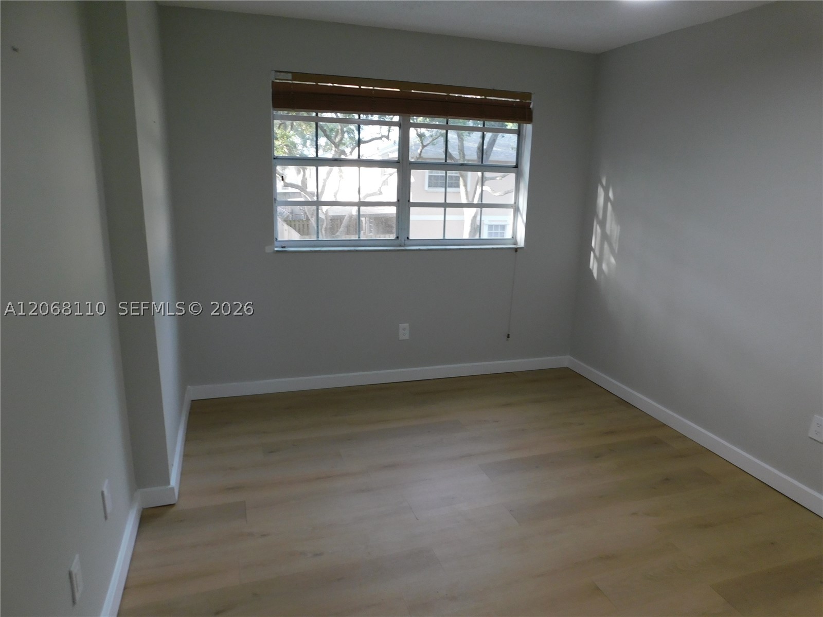 12164 SW 52nd Pl, Cooper City FL 33330