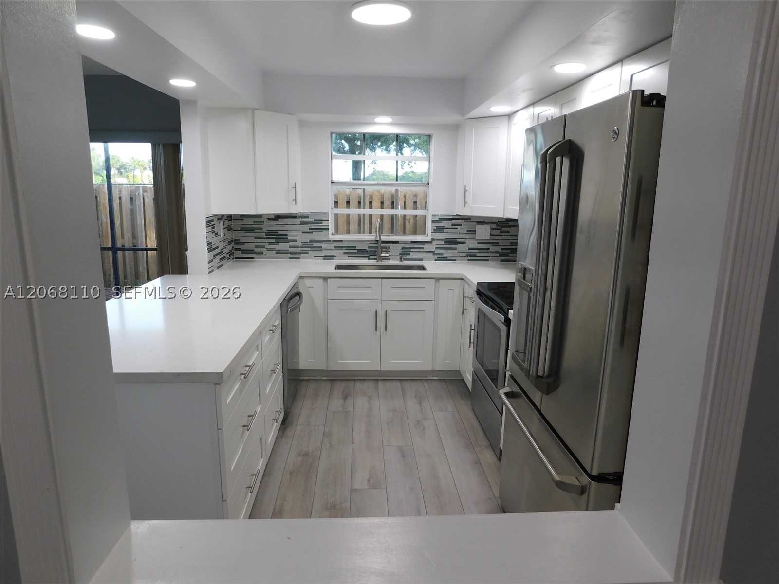 12164 SW 52nd Pl, Cooper City FL 33330