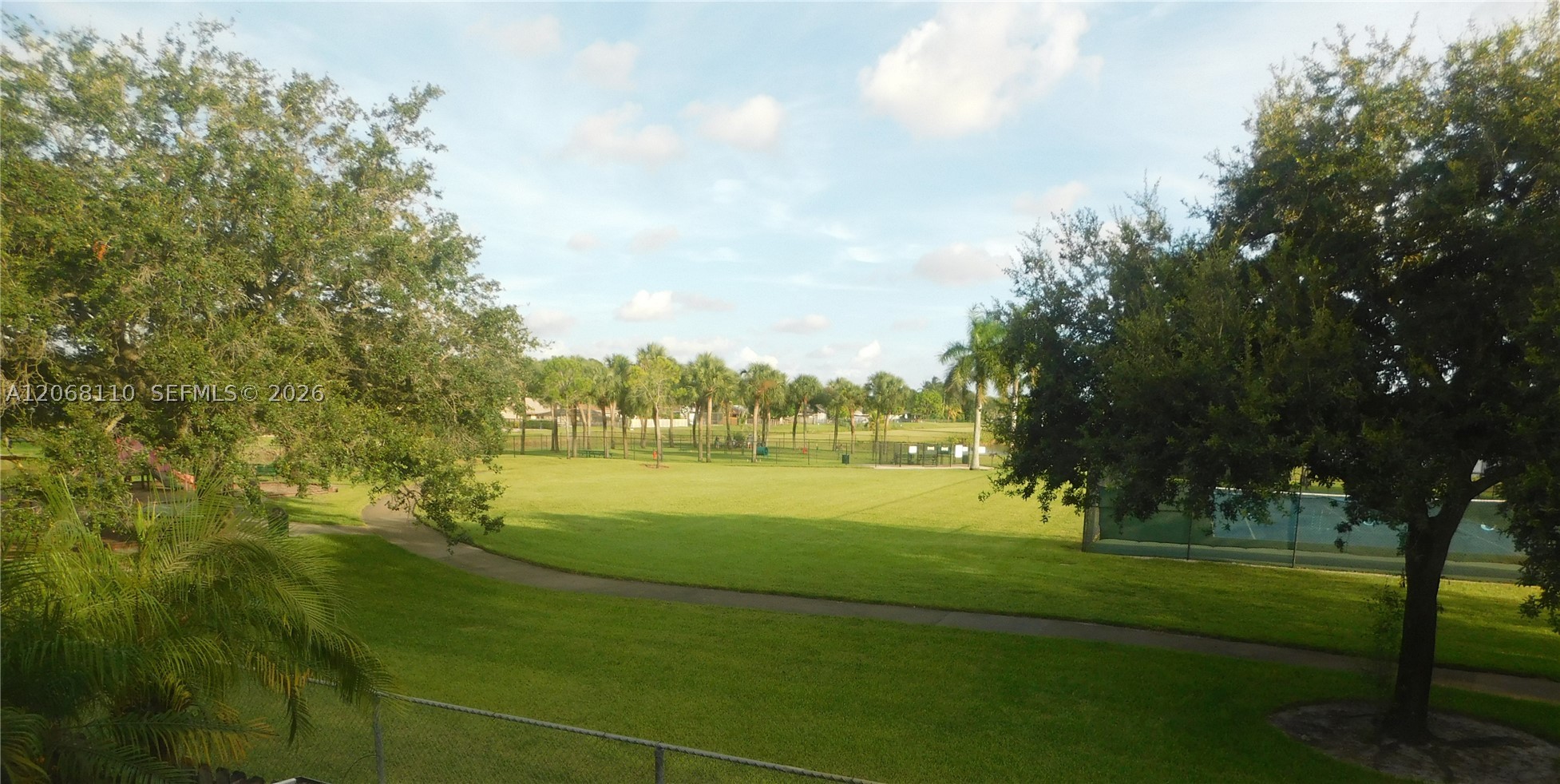 12164 SW 52nd Pl, Cooper City FL 33330
