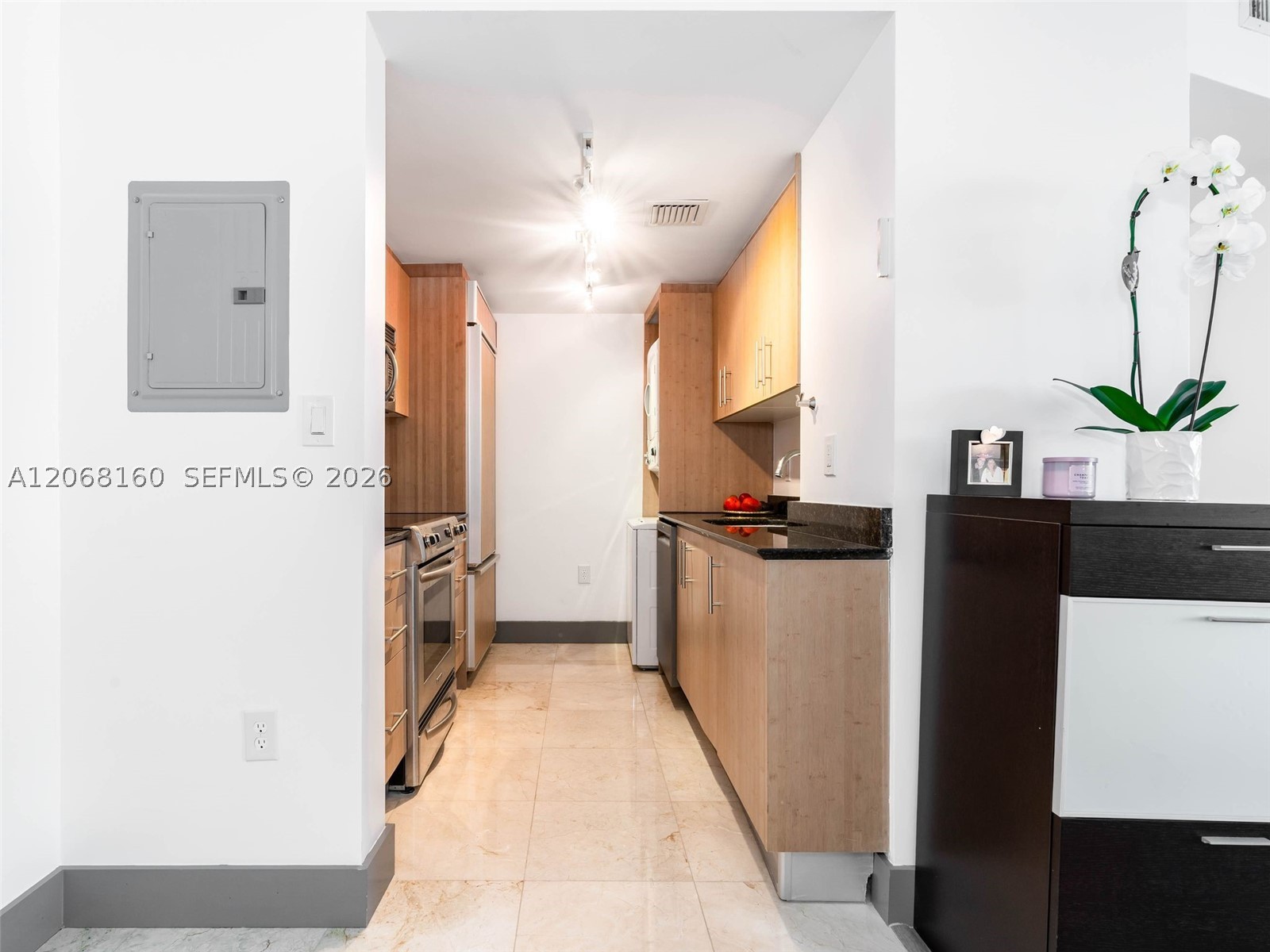 10275 Collins Ave #PH1506, Bal Harbour FL 33154
