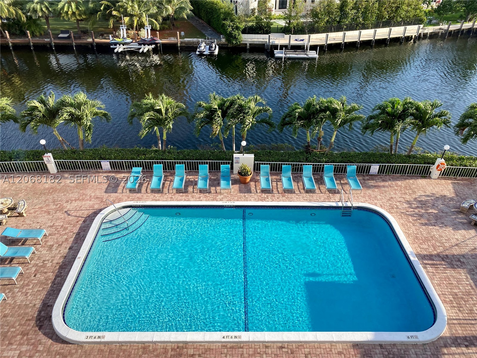 401 Golden Isles Dr #505, Hallandale Beach FL 33009