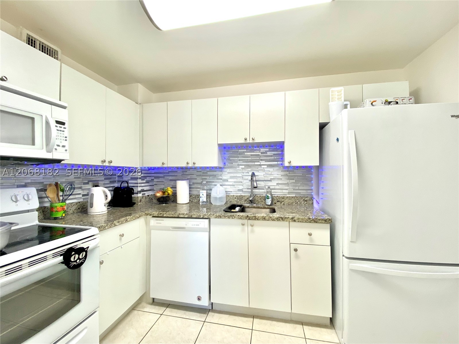 401 Golden Isles Dr #505, Hallandale Beach FL 33009