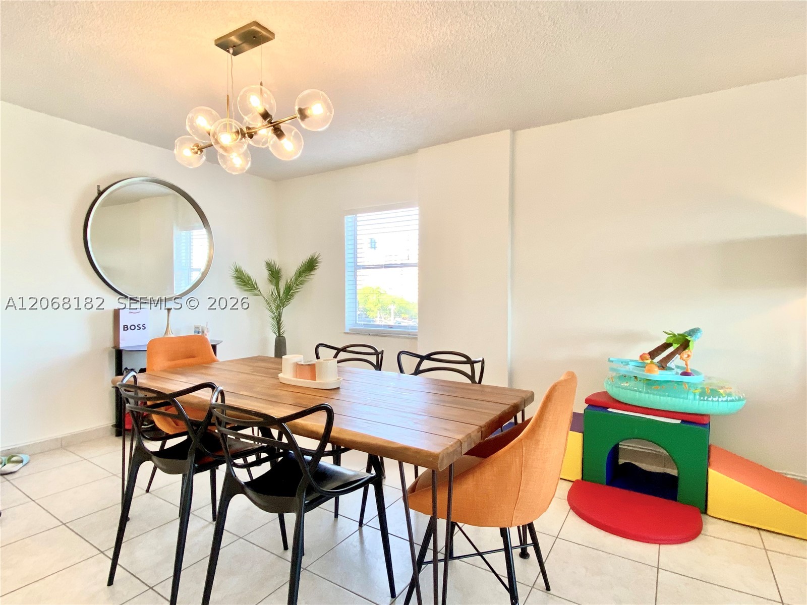 401 Golden Isles Dr #505, Hallandale Beach FL 33009