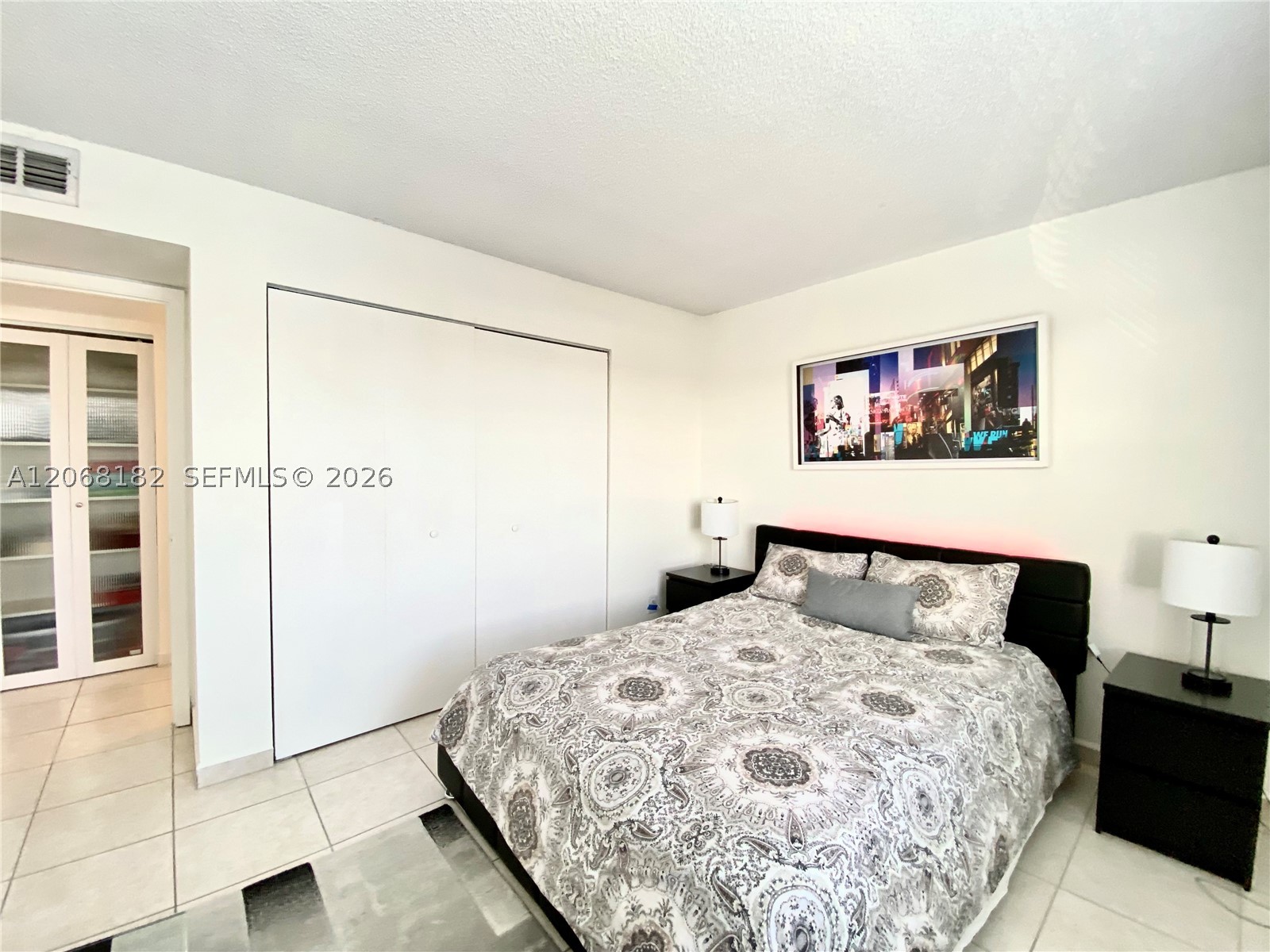 401 Golden Isles Dr #505, Hallandale Beach FL 33009