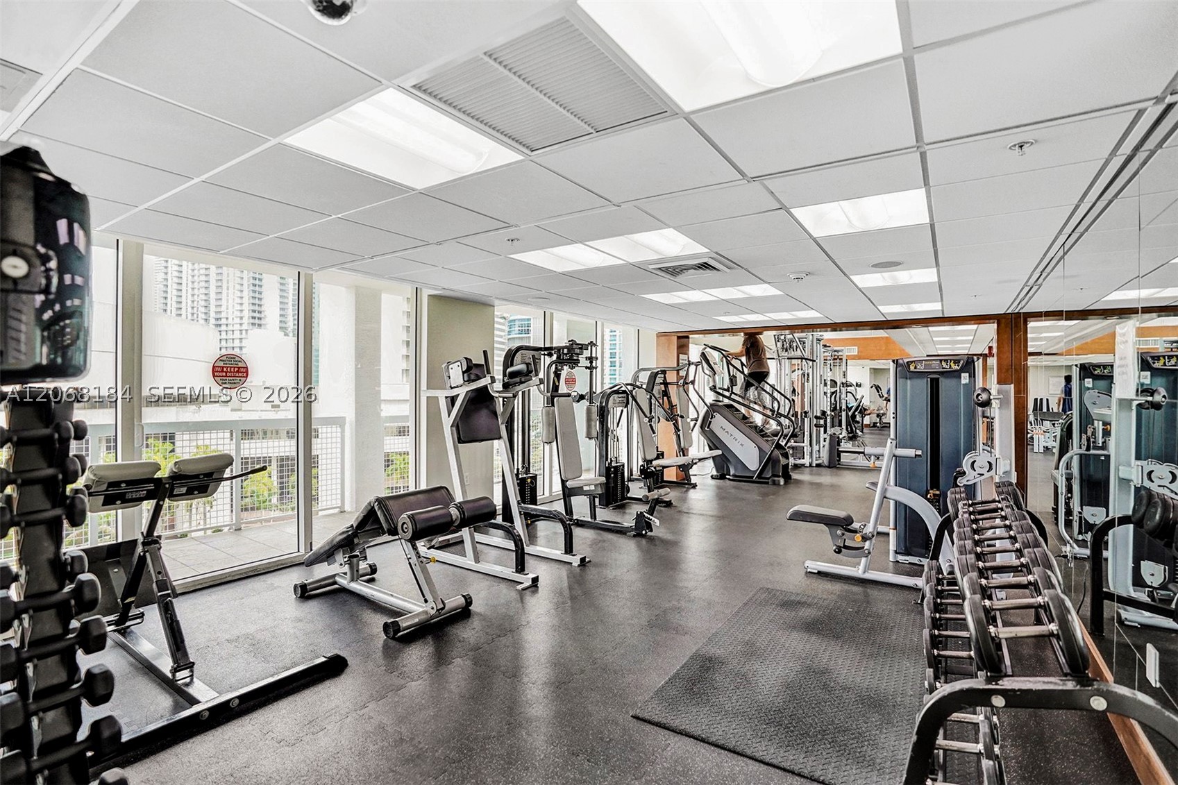 31 SE 5th St #902, Miami FL 33131