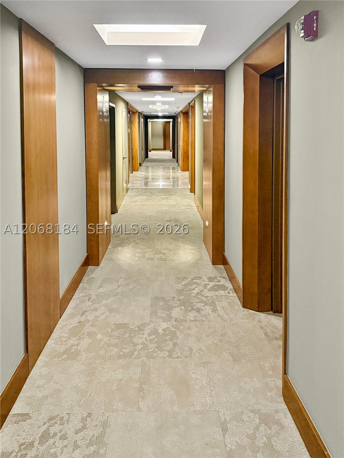 31 SE 5th St #902, Miami FL 33131