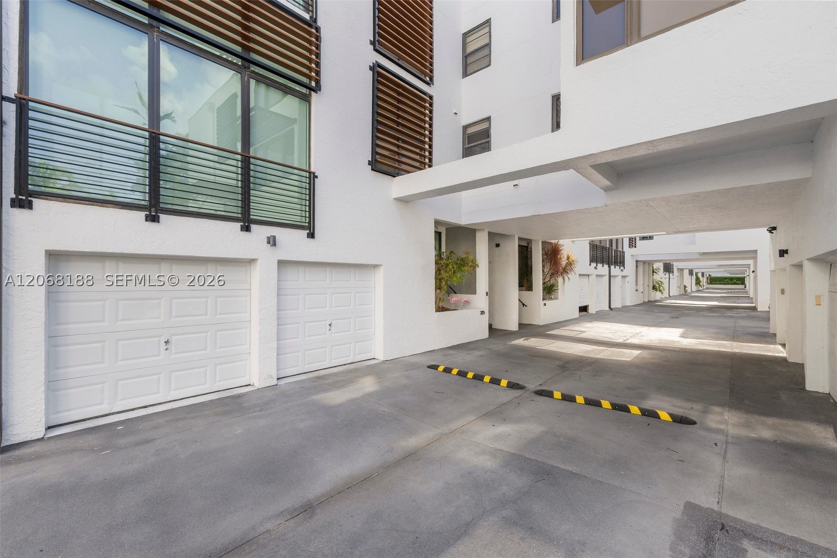 225 E Enid Dr #44, Key Biscayne FL 33149