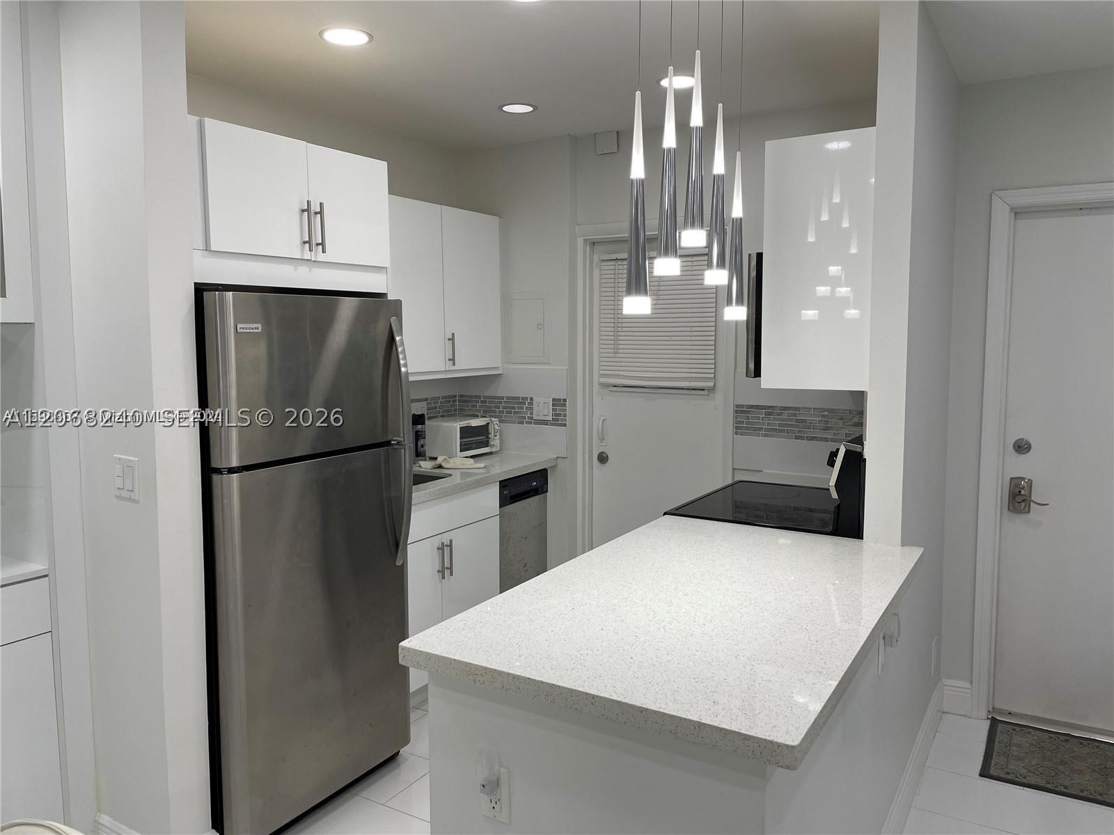 1407 NE 56th St #103, Fort Lauderdale FL 33334