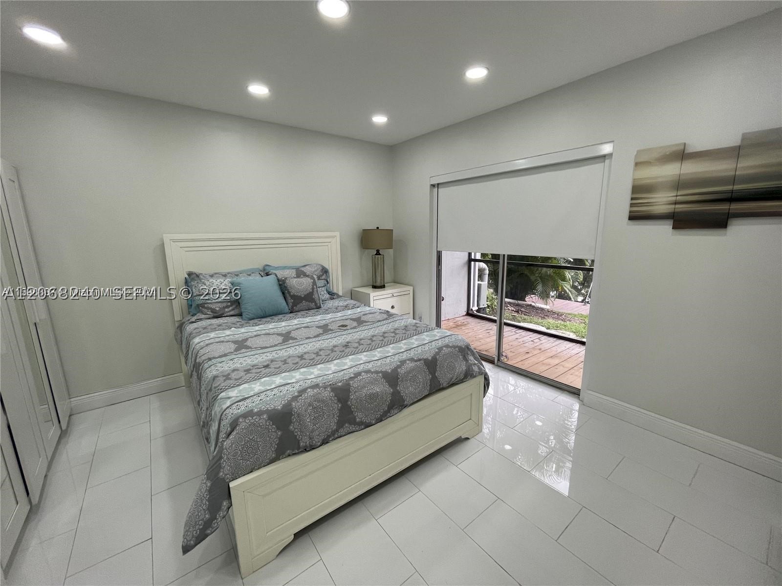 1407 NE 56th St #103, Fort Lauderdale FL 33334