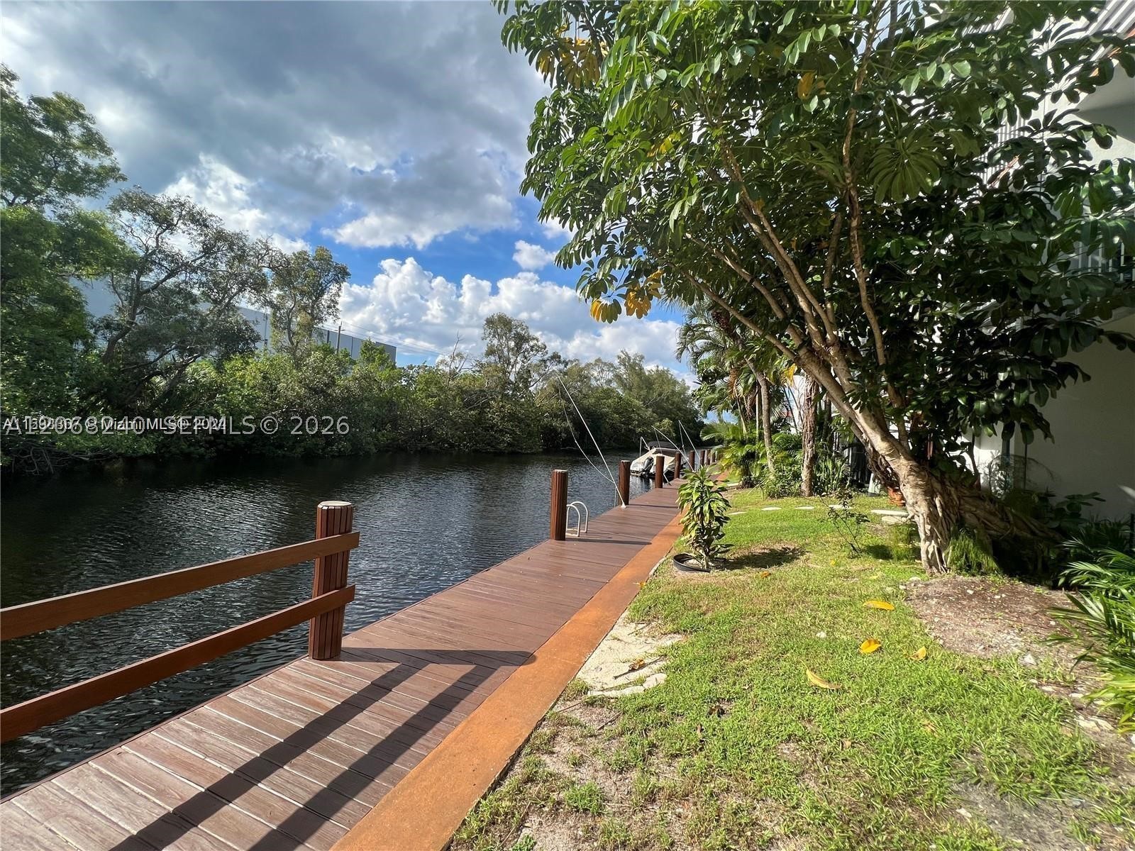 1407 NE 56th St #103, Fort Lauderdale FL 33334