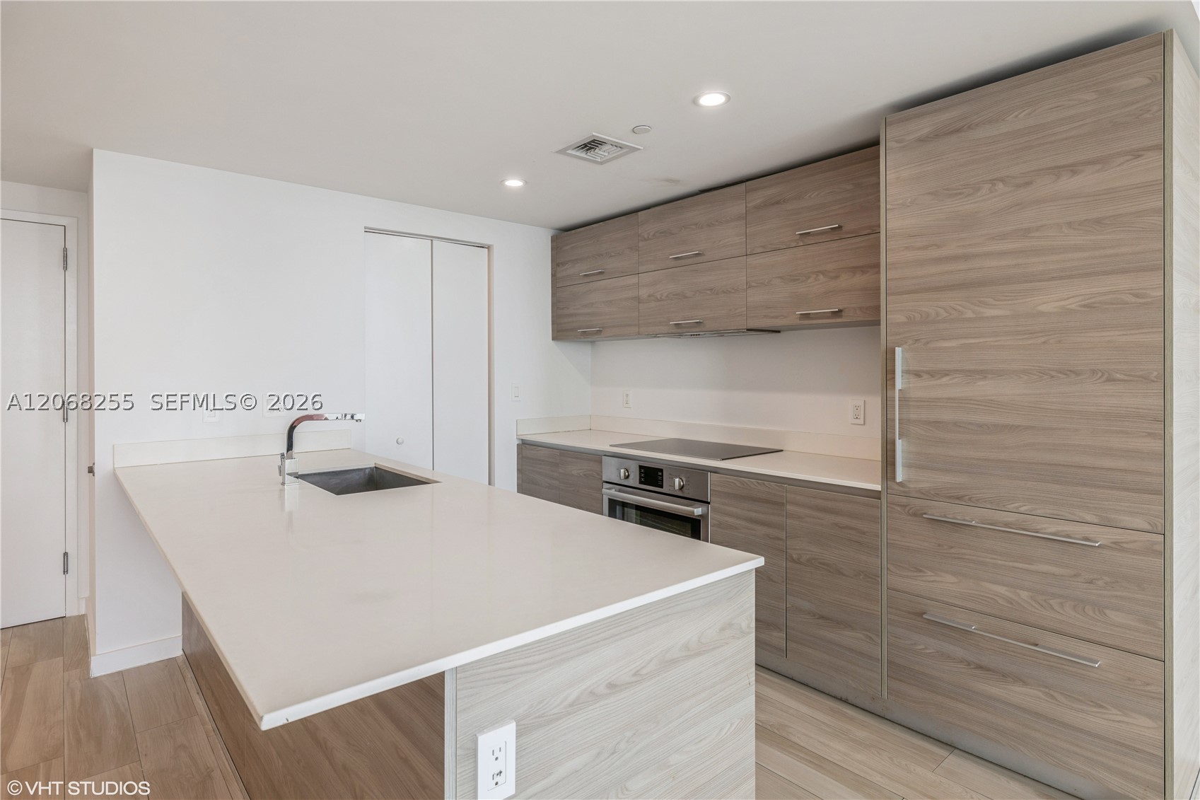 1300 S Miami Ave #2504, Miami FL 33130