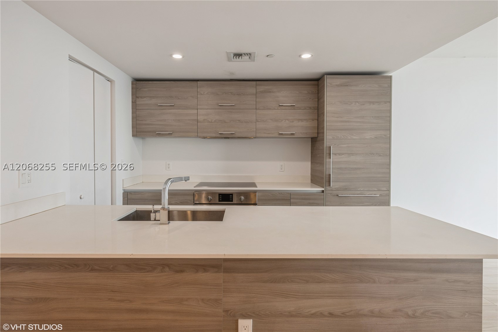 1300 S Miami Ave #2504, Miami FL 33130