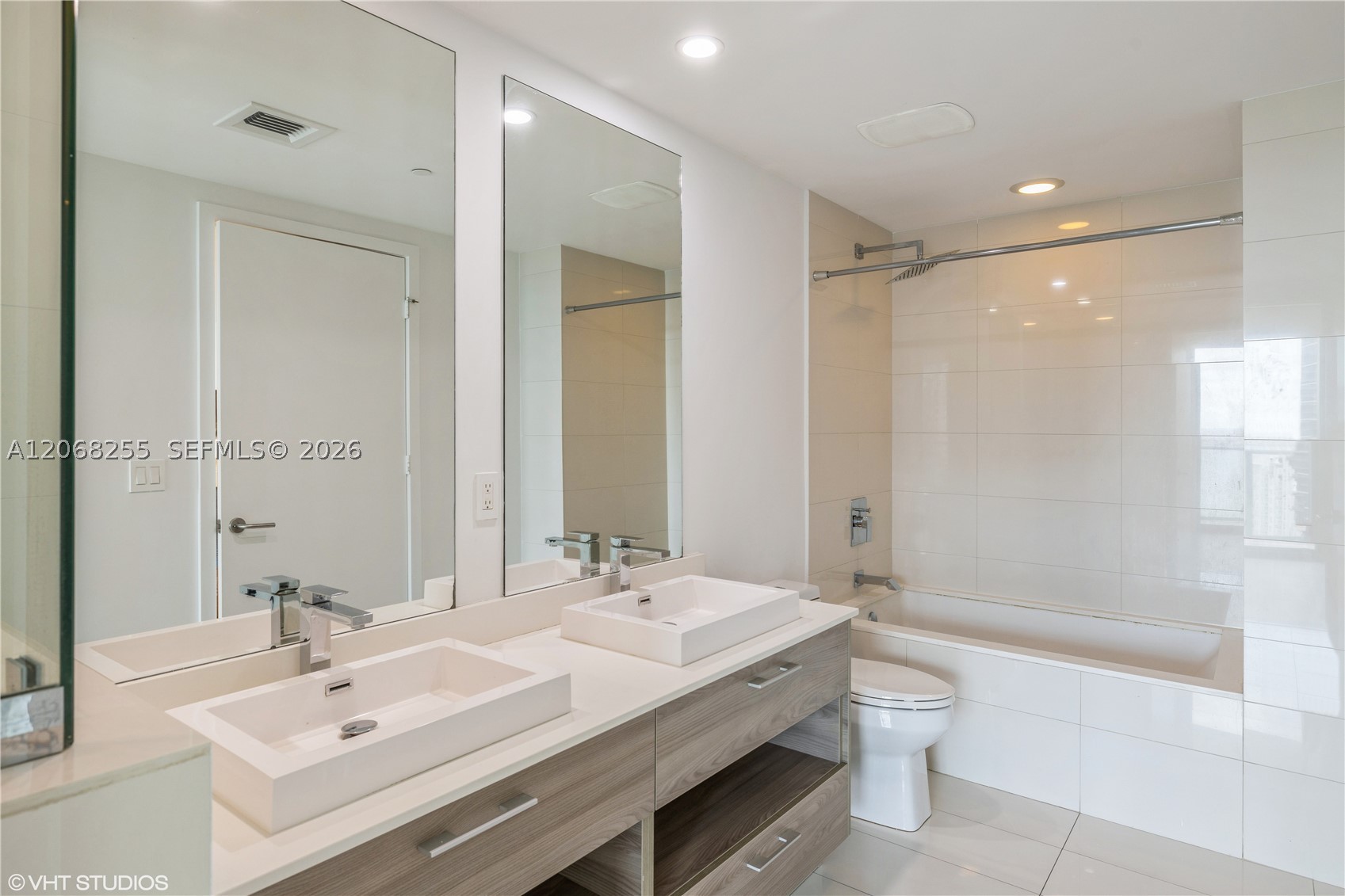1300 S Miami Ave #2504, Miami FL 33130