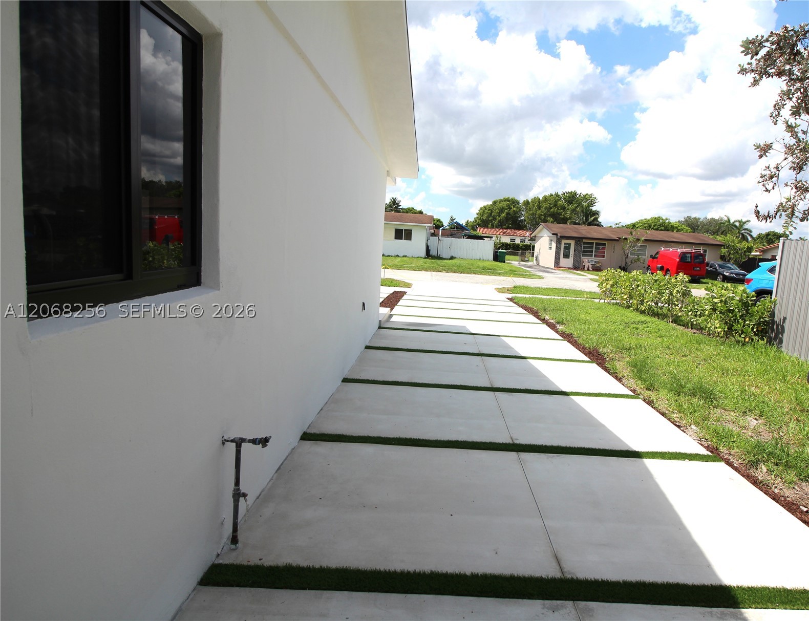 10821 SW 63rd St, Miami FL 33173