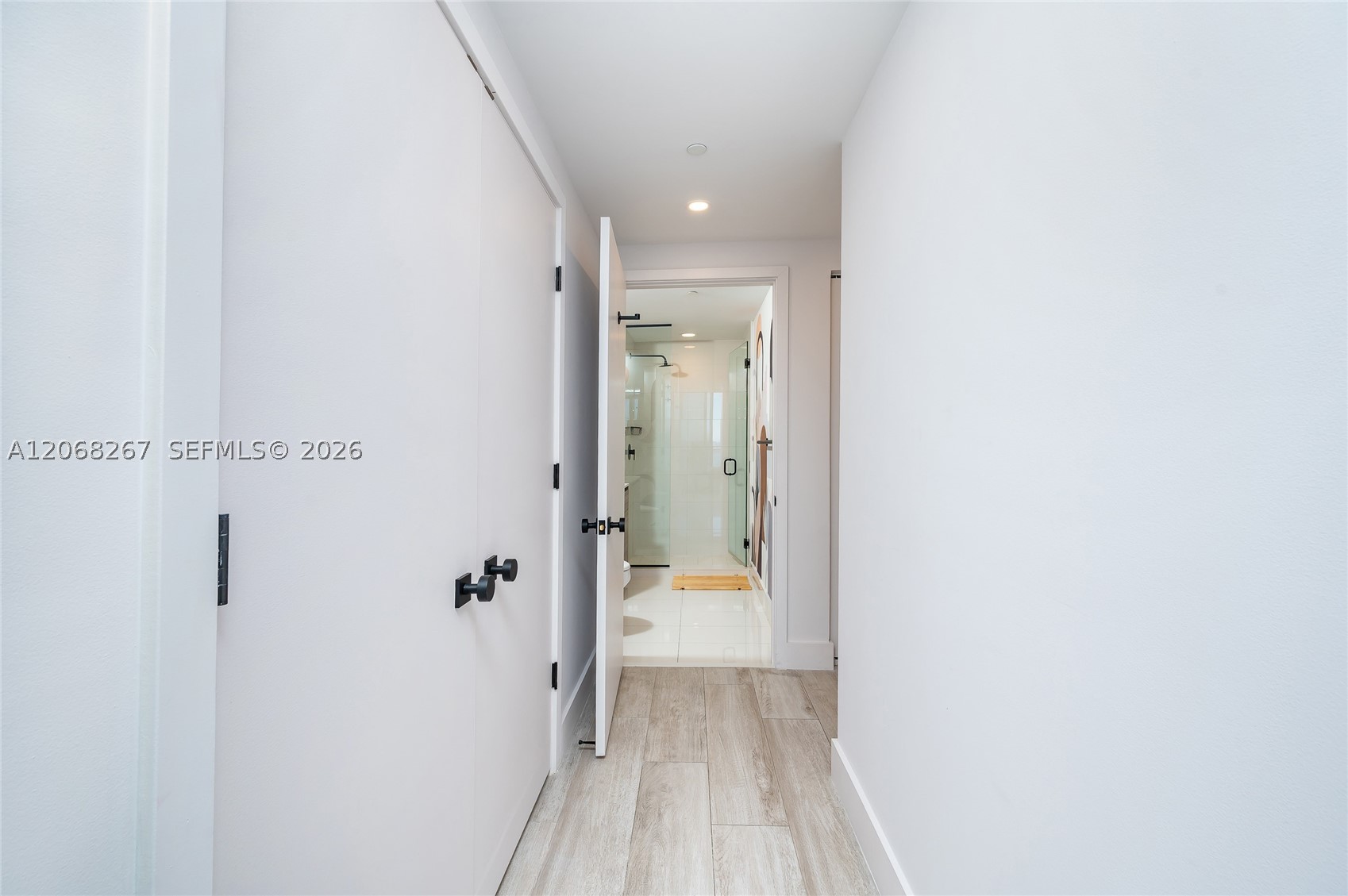 121 NE 34th St #3008, Miami FL 33137