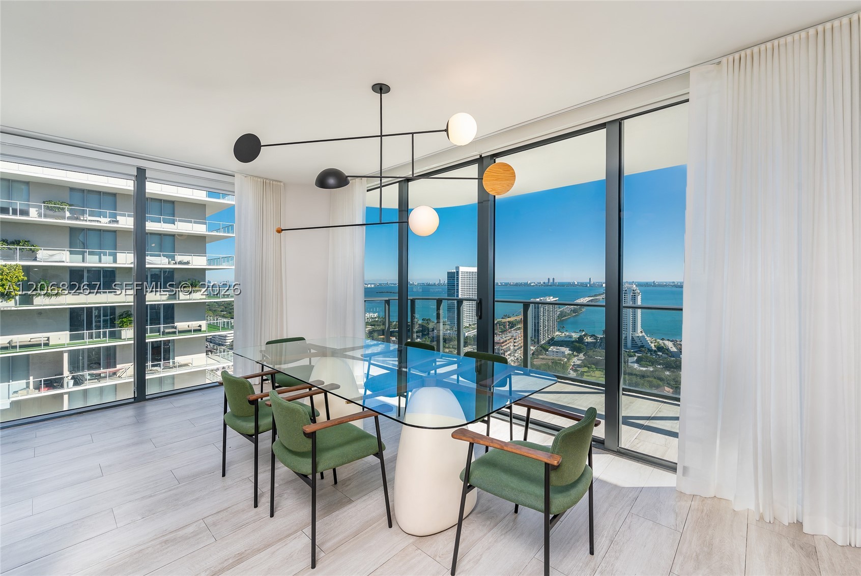 121 NE 34th St #3008, Miami FL 33137