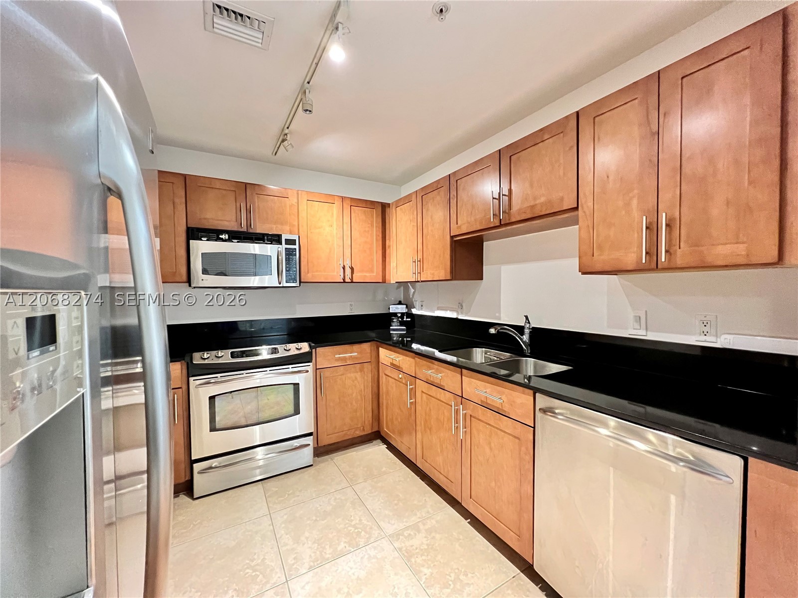 8390 SW 72nd Ave #521, Miami FL 33143
