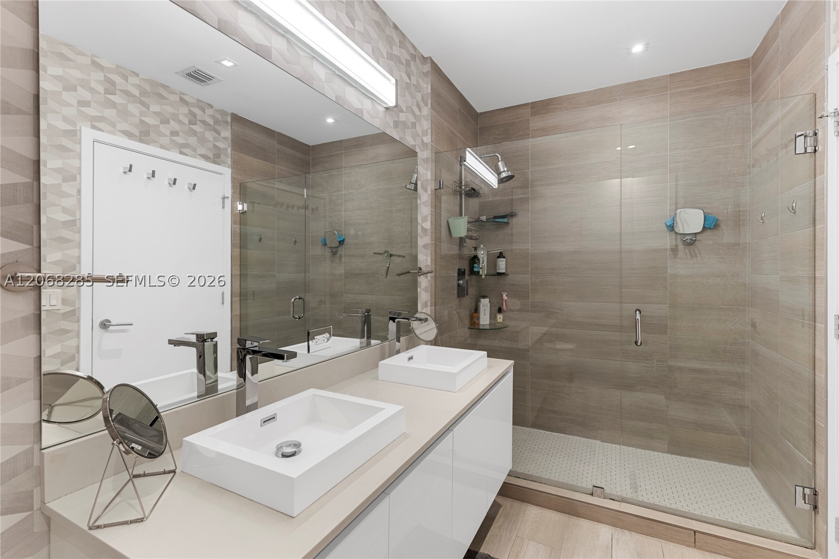 1600 SW 1st Ave #1202, Miami FL 33129