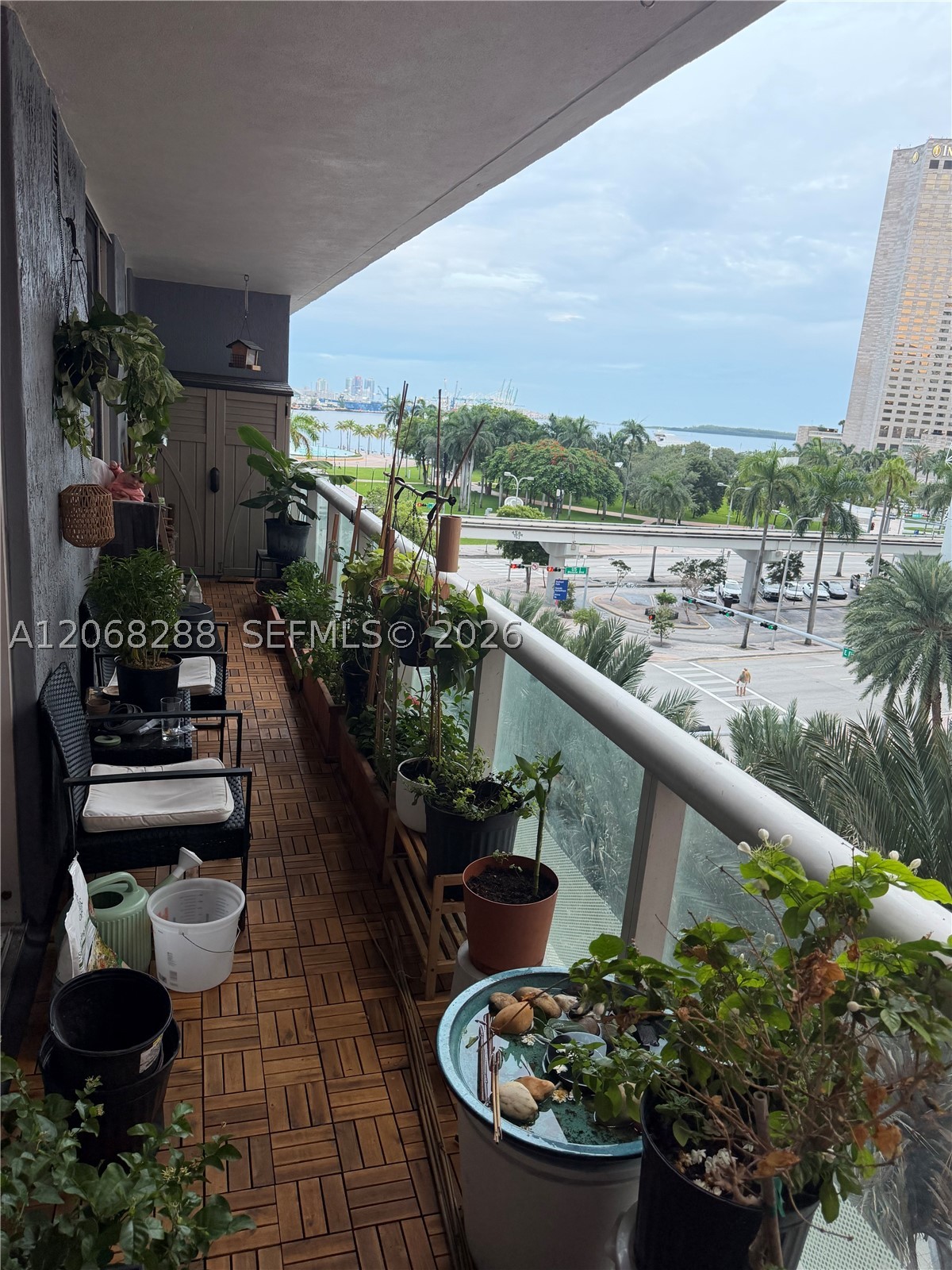 50 Biscayne Blvd #514, Miami FL 33132
