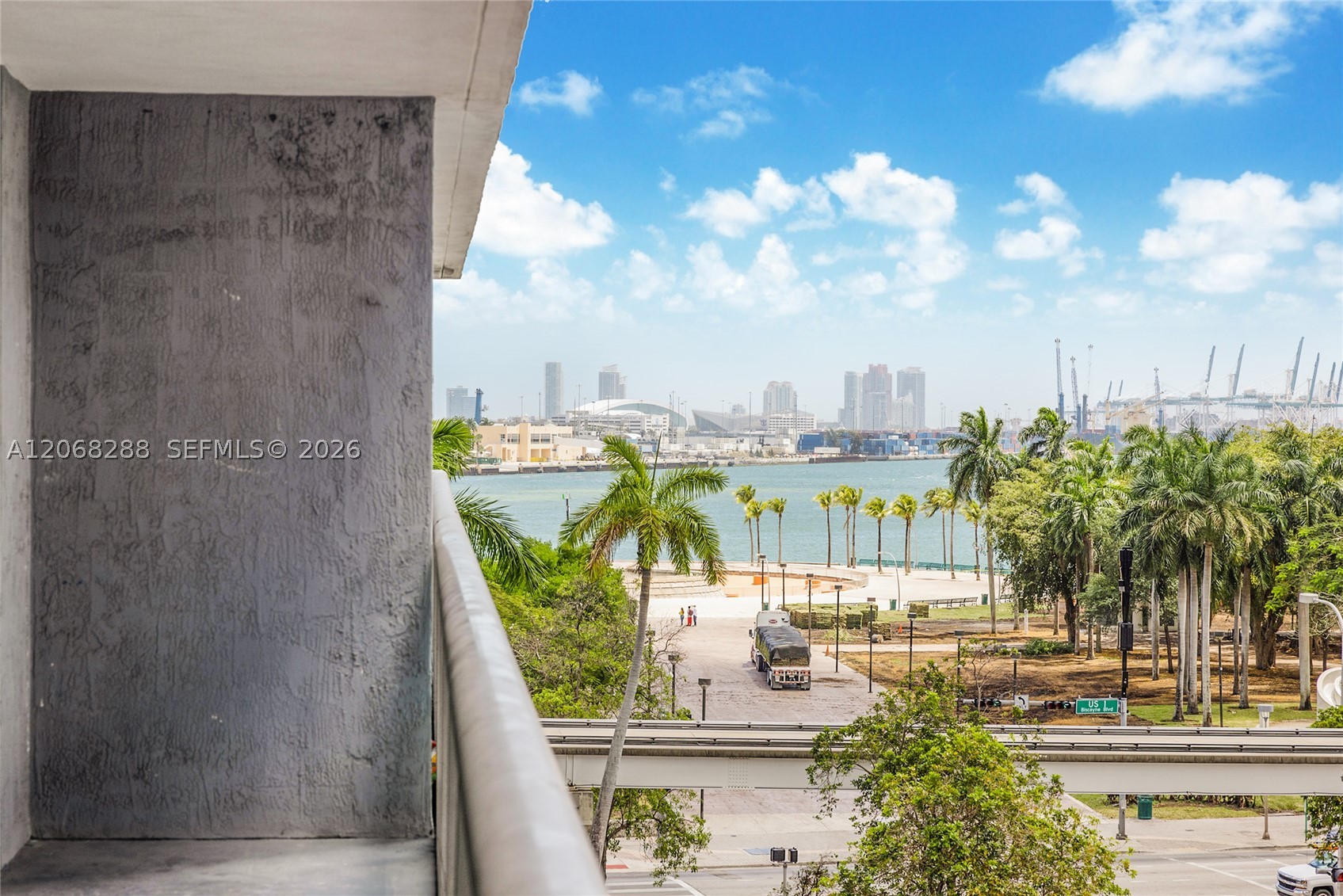 50 Biscayne Blvd #514, Miami FL 33132