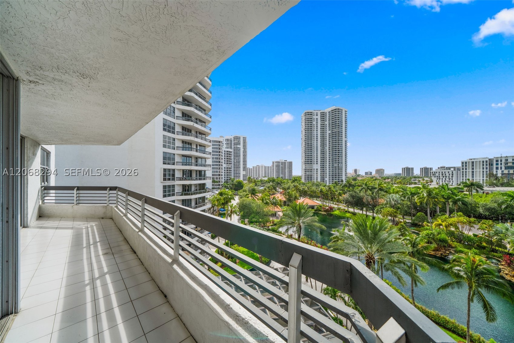 19101 NE 36th Ct #807, Aventura FL 33180