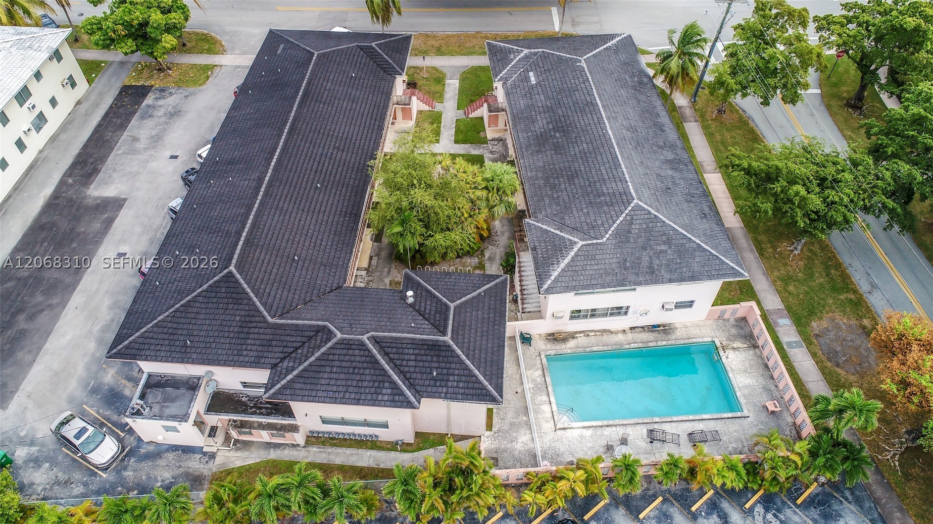 1250 S Alhambra Cir #7, Coral Gables FL 33146